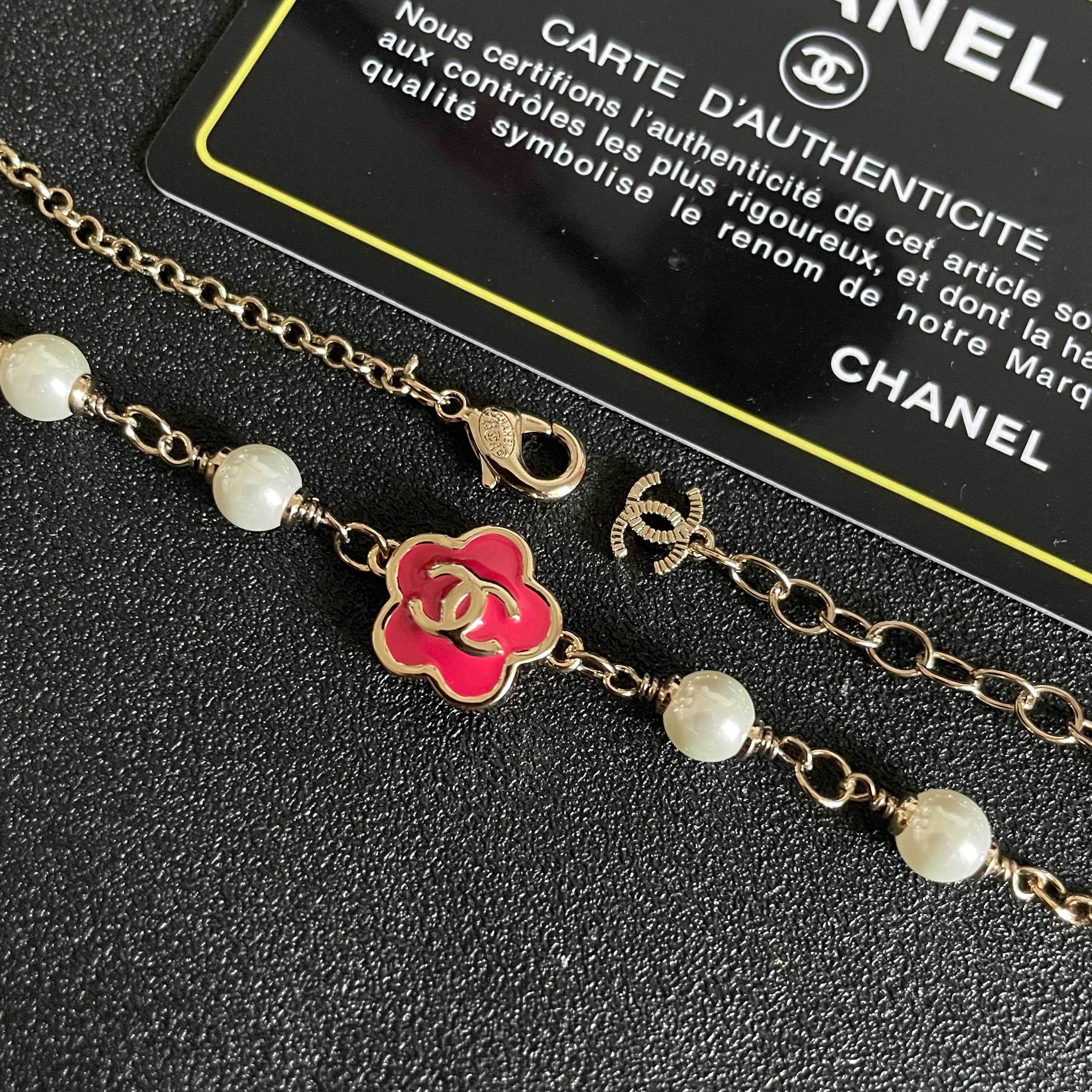  Chanel香奈儿 中古 字母 项链👀小香家的款式真心无需多介绍😘🎶每一款都超好看，精致大方，非常显气