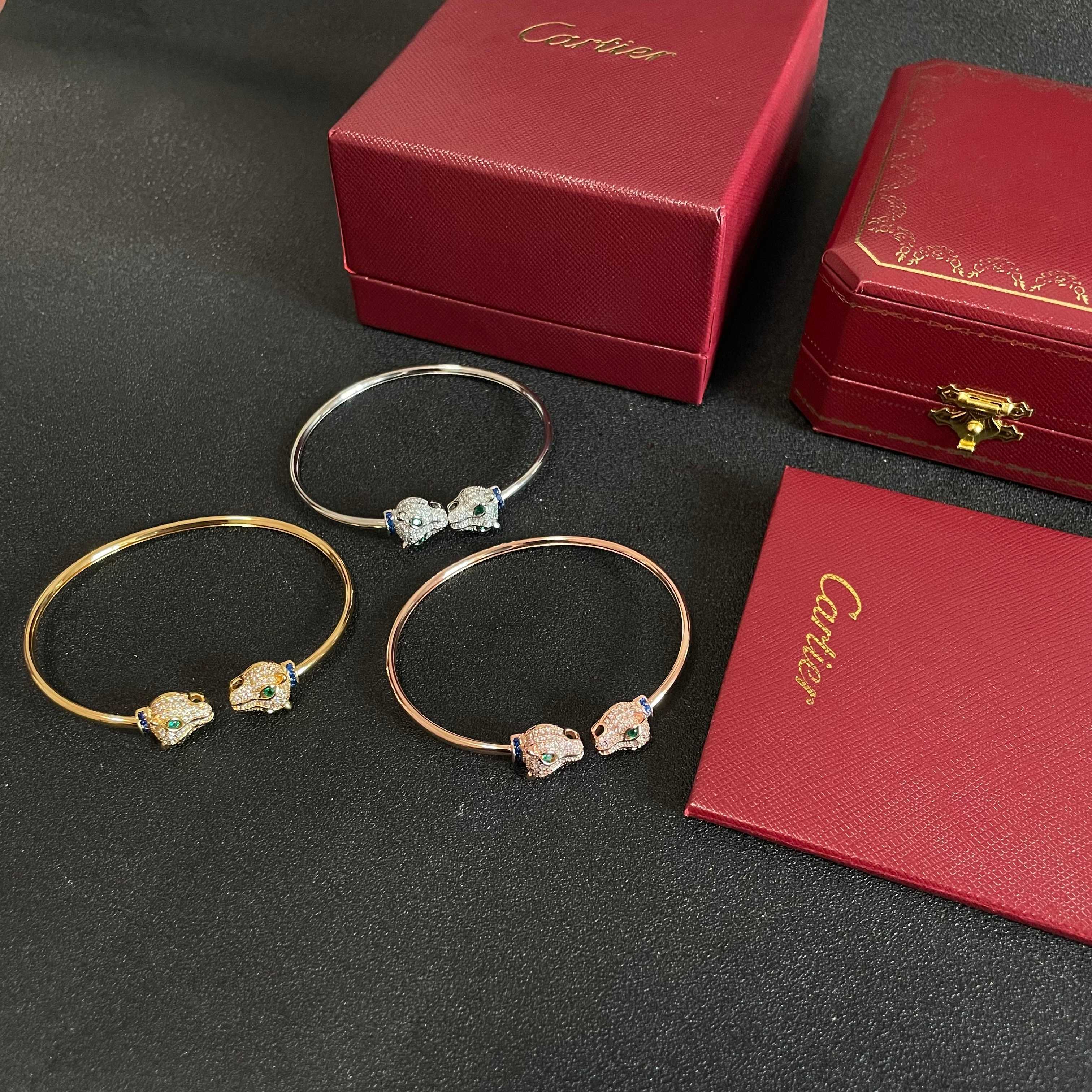 “Cartier’s Latest 18k Cheetah Fire Necklace: High-End Custom Design” - 图片 5