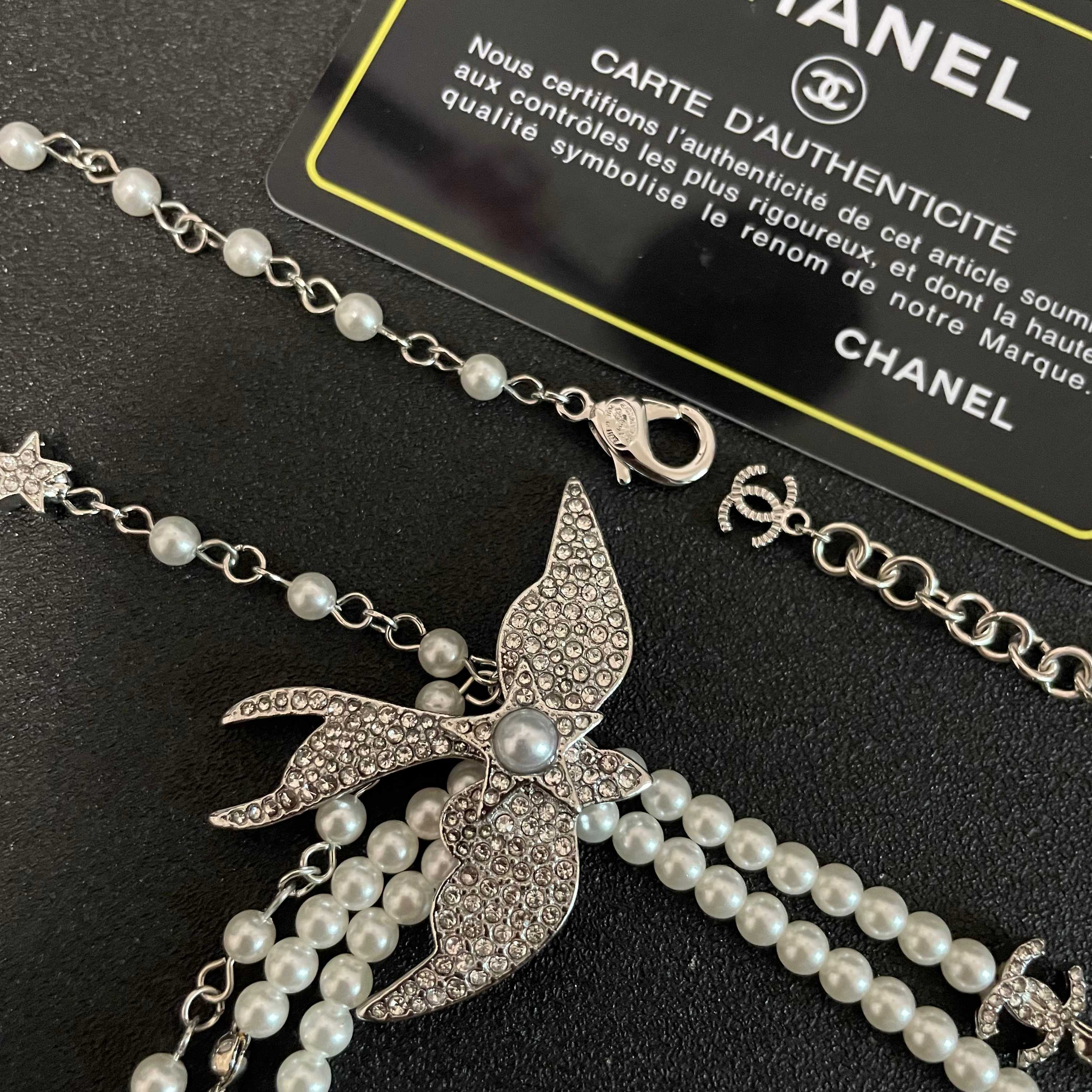  Chanel香奈儿 中古 字母项链👀小香家的款式真心无需多介绍😘🎶每一款都超好看，精致大方，非常显气质