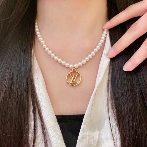 Louis Vuitton Pearl Necklace with Gold Logo Pendant, Elegant Fashion Jewelry