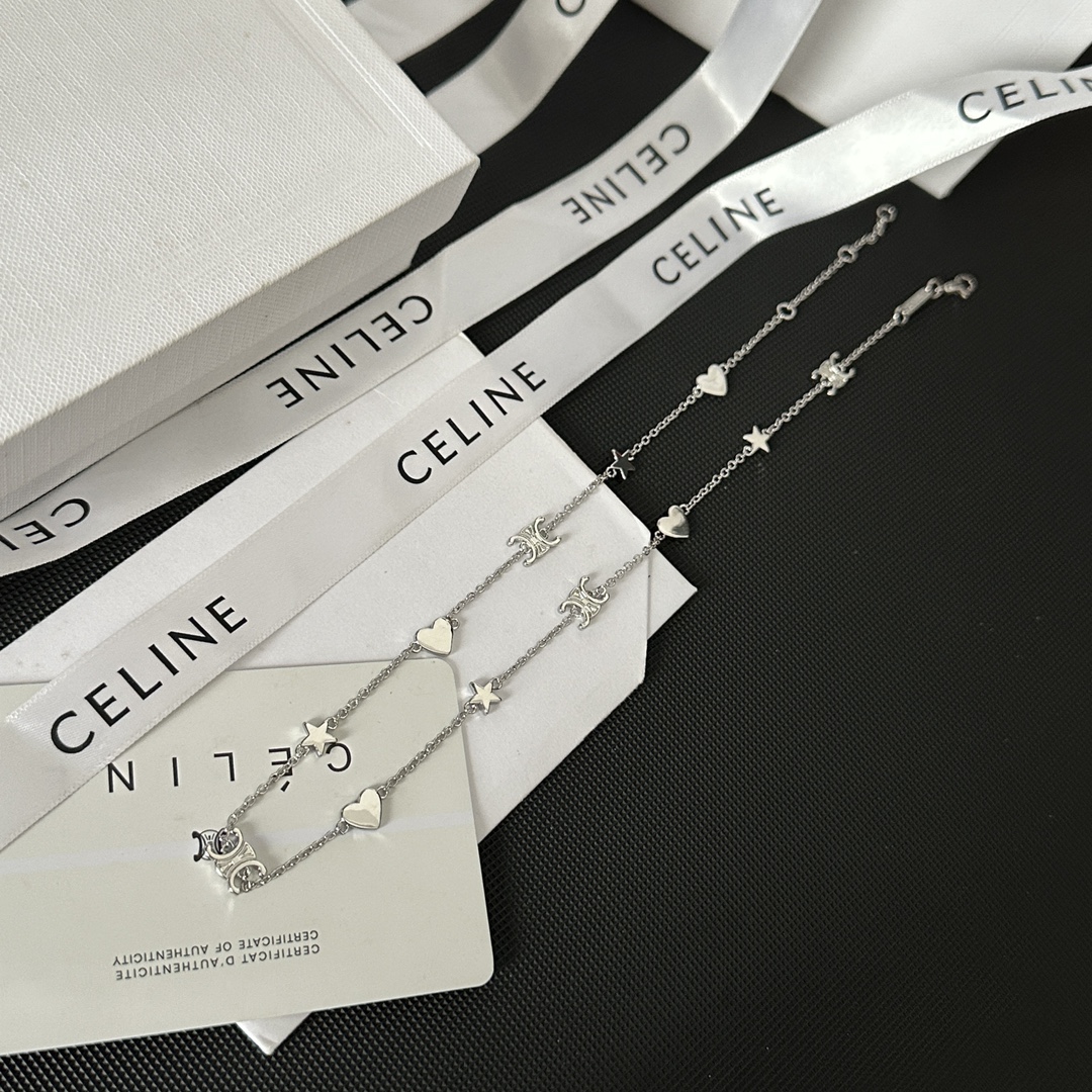 “Celine Necklace: Bold Design Elevating Fashion with Simplicity” - 图片 3