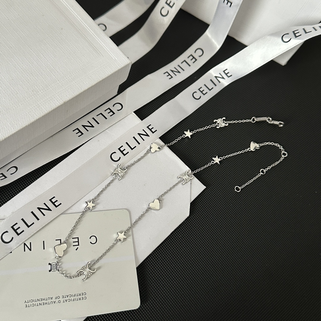 “Celine Necklace: Bold Design Elevating Fashion with Simplicity” - 图片 1