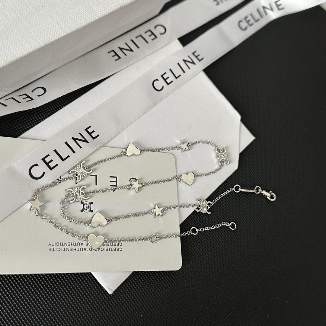 “Celine Necklace: Bold Design Elevating Fashion with Simplicity” - 图片 4