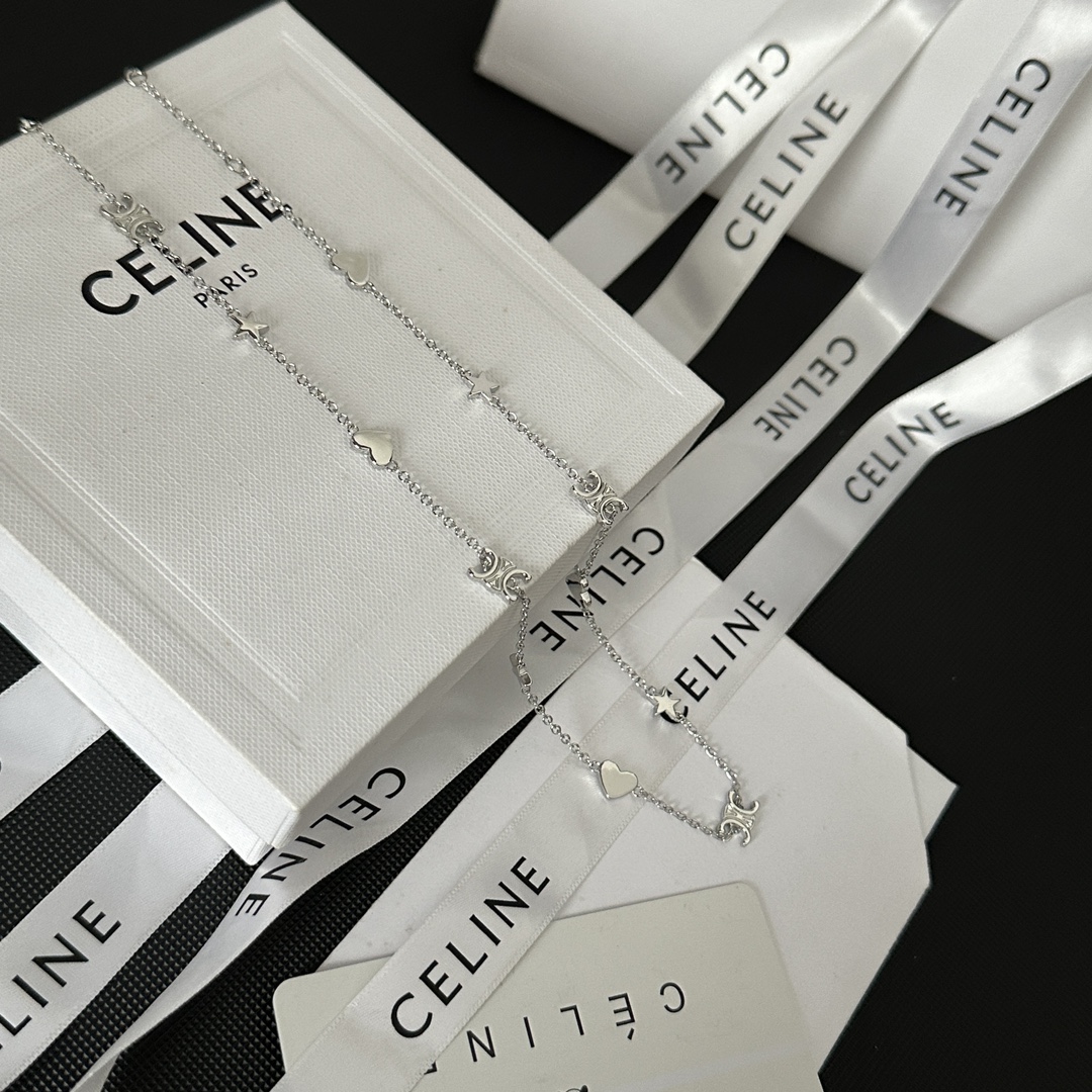 “Celine Necklace: Bold Design Elevating Fashion with Simplicity” - 图片 2
