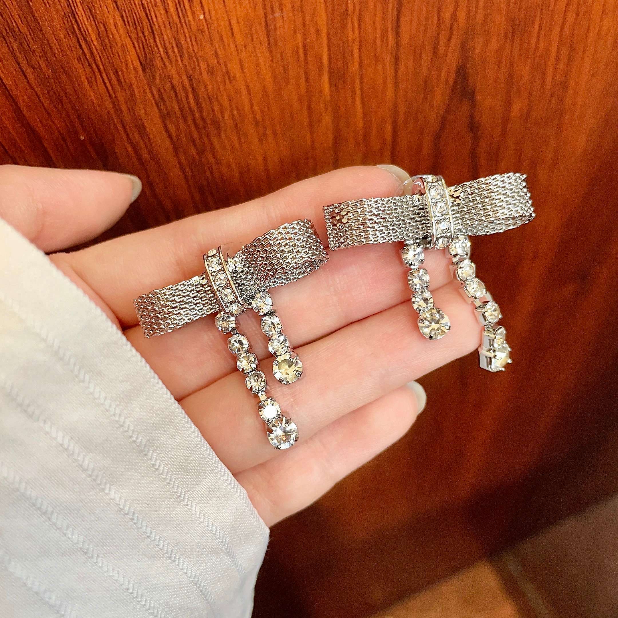 Customized ZP’s Sprowl Crystal Hair Clips: Advanced Customization for Original Logo Design - 图片 4