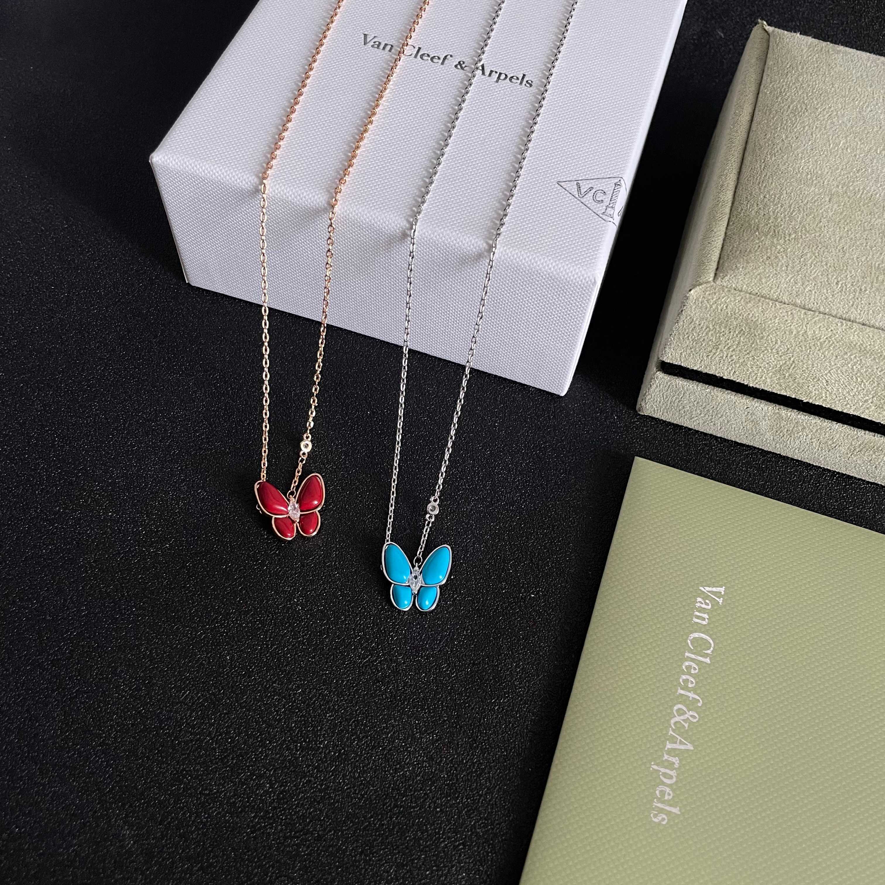 Van Cleef Arpels Two Butterfly necklace White gold turquoise diamond 42cm