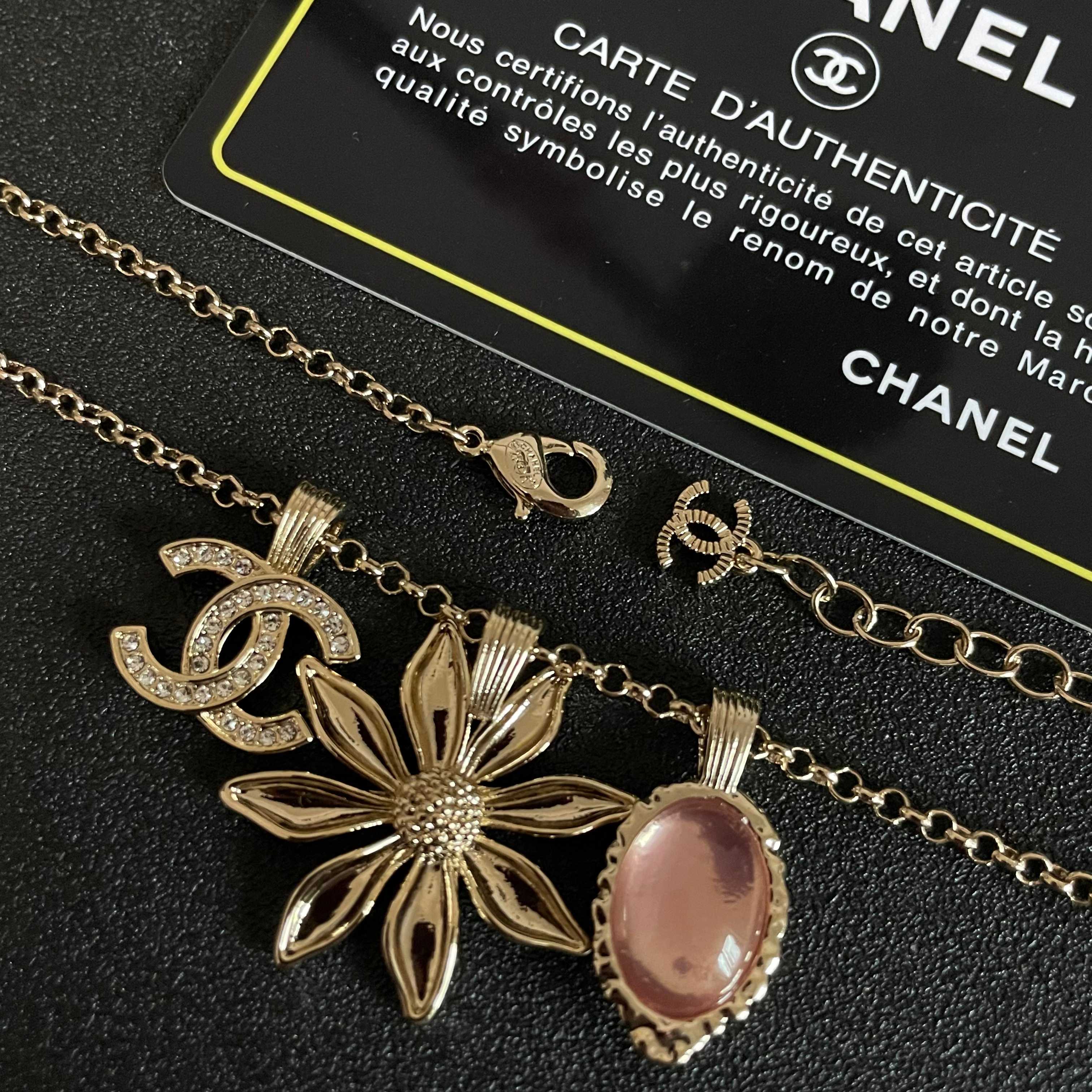 Chanel香奈儿 中古 项链👀小香家的款式真心无需多介绍😘🎶每一款都超好看，精致大方，非常显气质