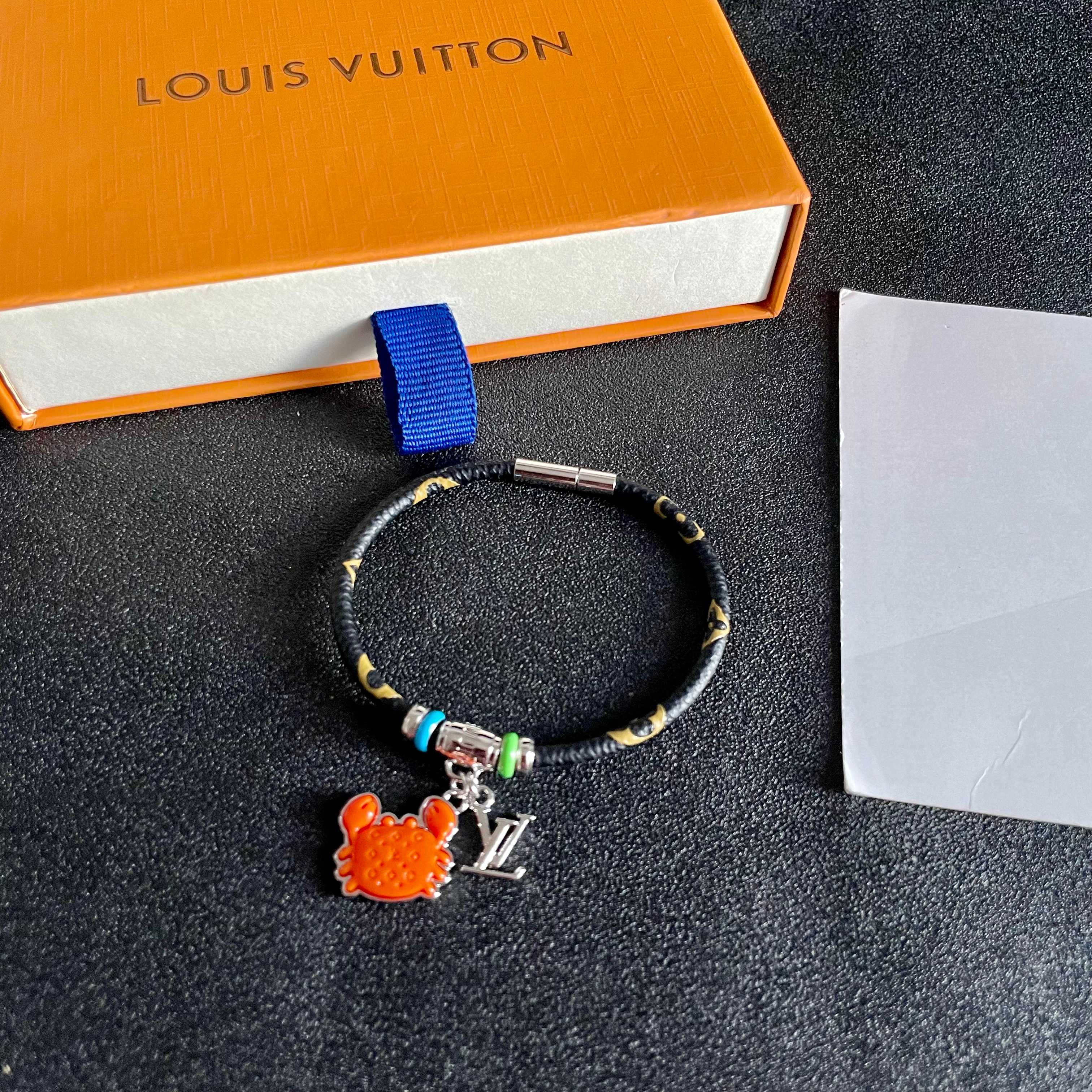 新品😍 2025新款 原单货 LV宽版皮革纹印花手镯🔹🔹Louis Vuitton 路易威登 🔹专柜一致