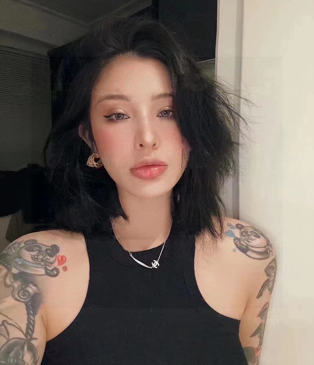 😍香奈儿Chanel最新款双C项链💄精钢保色超个性，百搭款特别特别赞，整体细节非常令人惊喜，设计感十足，