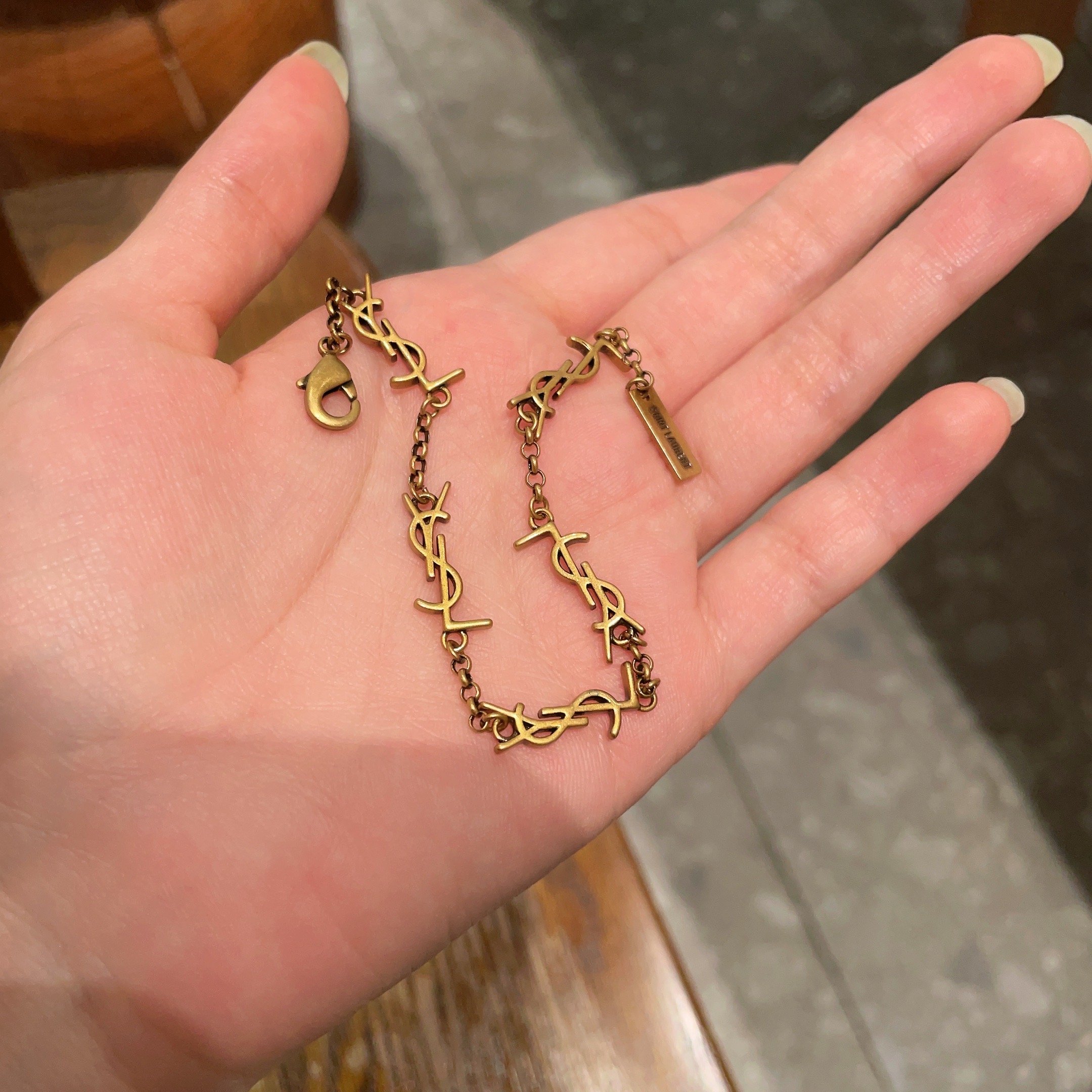 圣罗兰手链❤️ 2025新款👼一线大牌都爱的圣罗兰 新品字母项链手链 金属质感逆袭版字母潮范儿抢风头 完