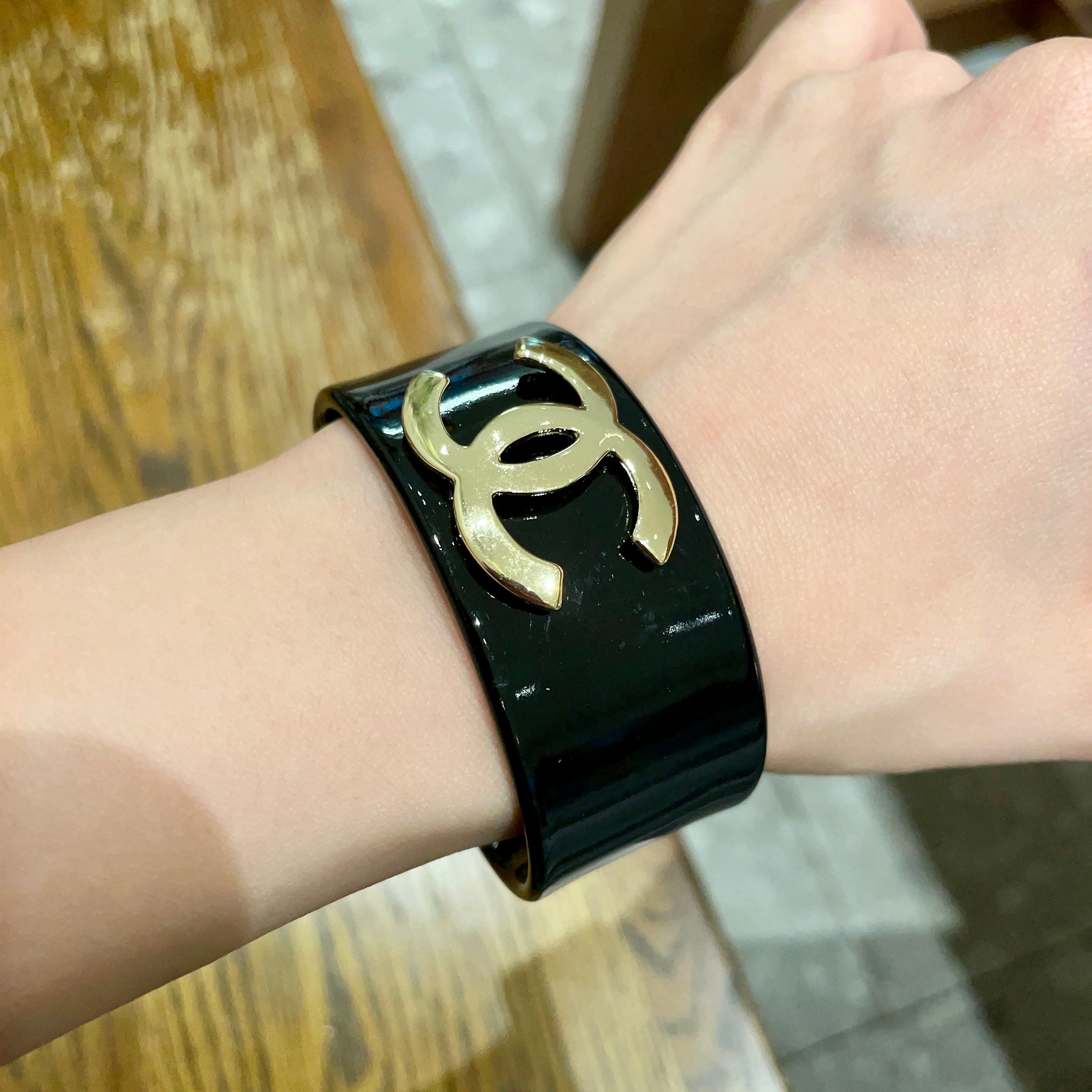 🌹CHANEL 香奈儿好品质亚克力宽版手镯bracelet jewelry 新款厚实手镯 高级定制精致小