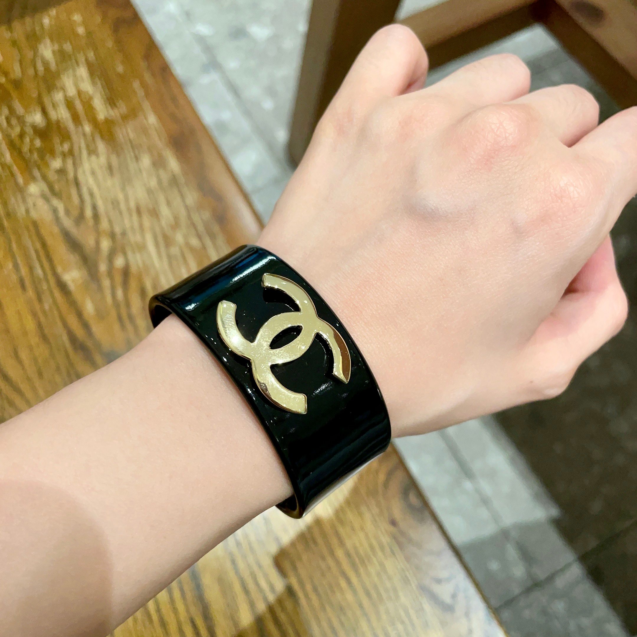 🌹CHANEL 香奈儿好品质亚克力宽版手镯bracelet jewelry 新款厚实手镯 高级定制精致小