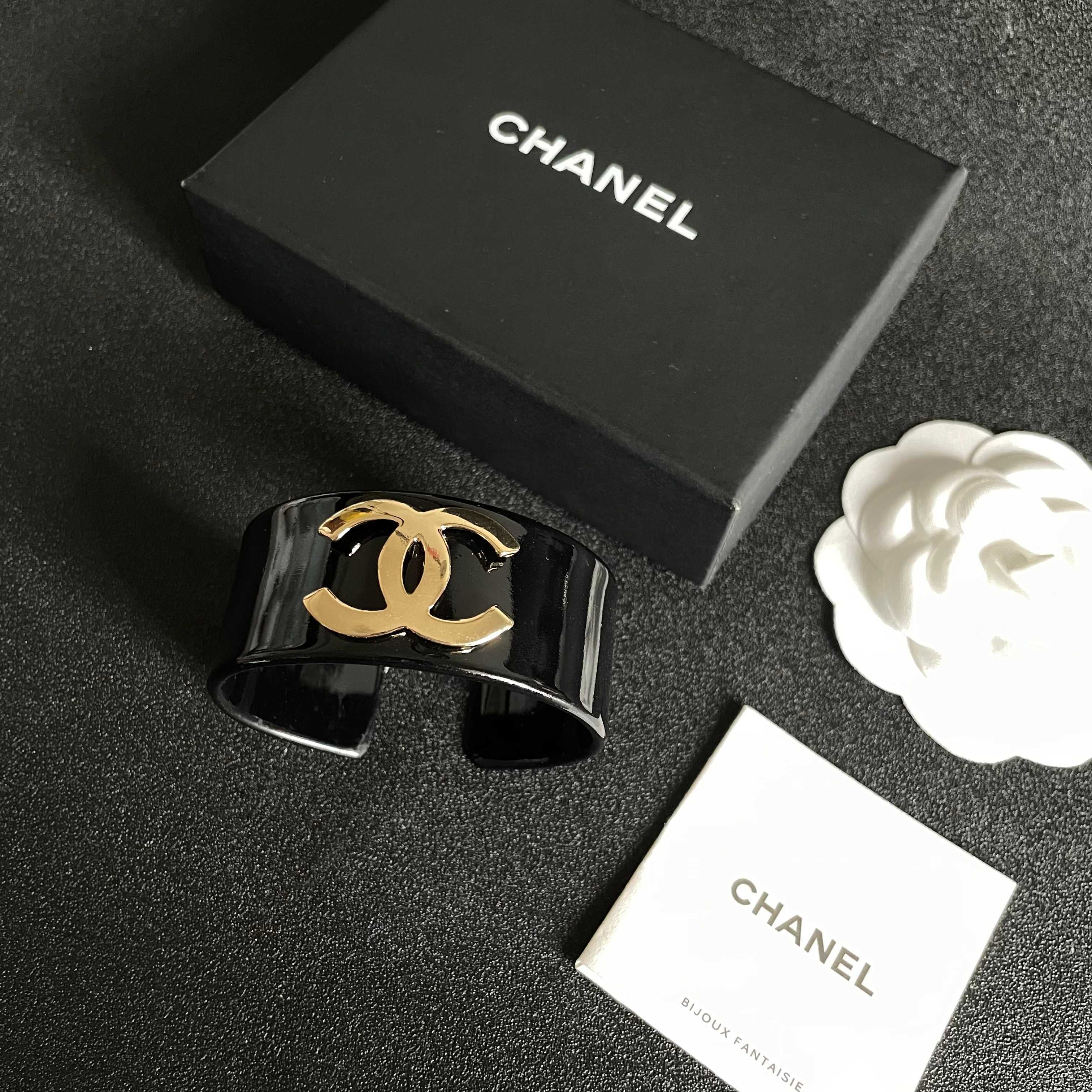 🌹CHANEL 香奈儿好品质亚克力宽版手镯bracelet jewelry 新款厚实手镯 高级定制精致小