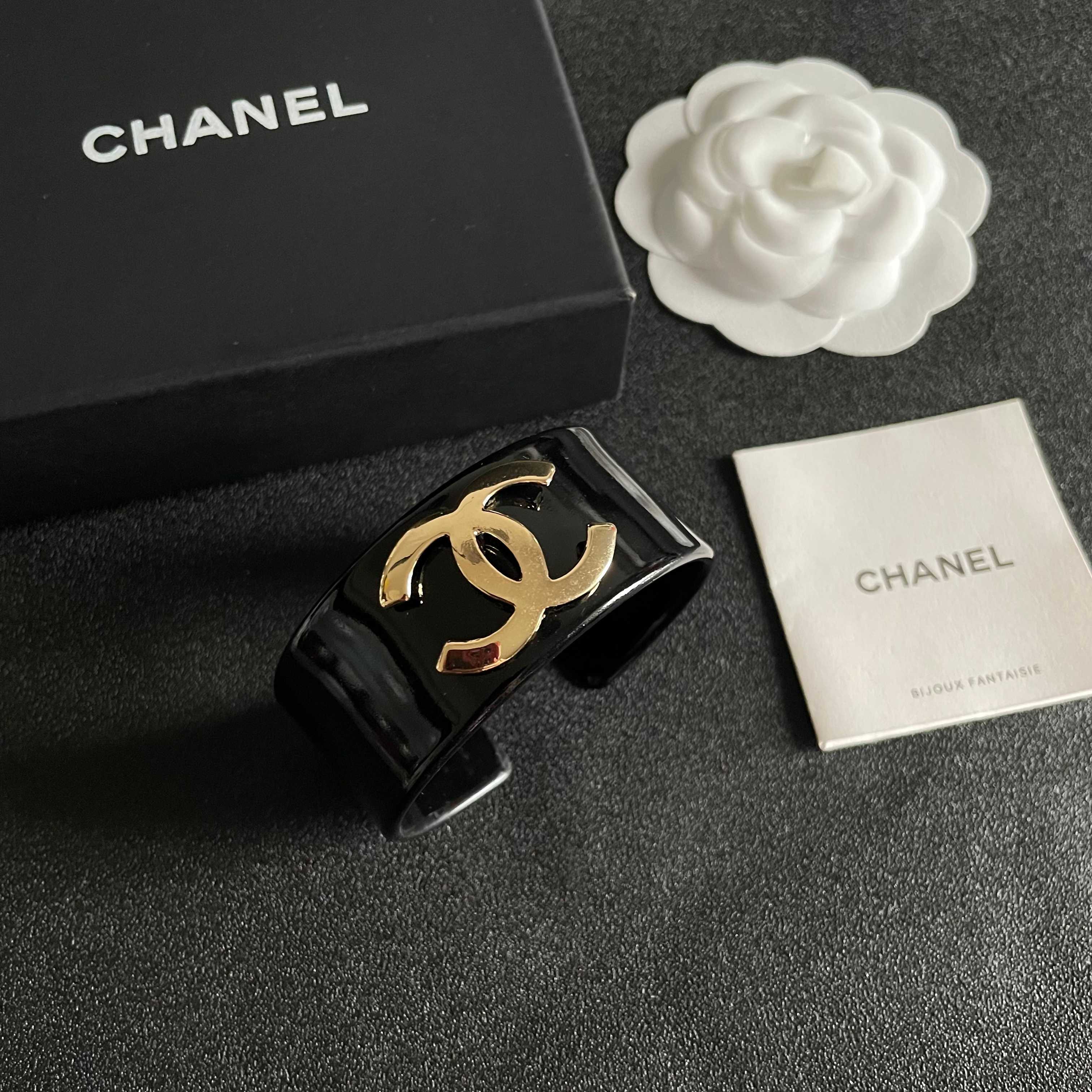 🌹CHANEL 香奈儿好品质亚克力宽版手镯bracelet jewelry 新款厚实手镯 高级定制精致小