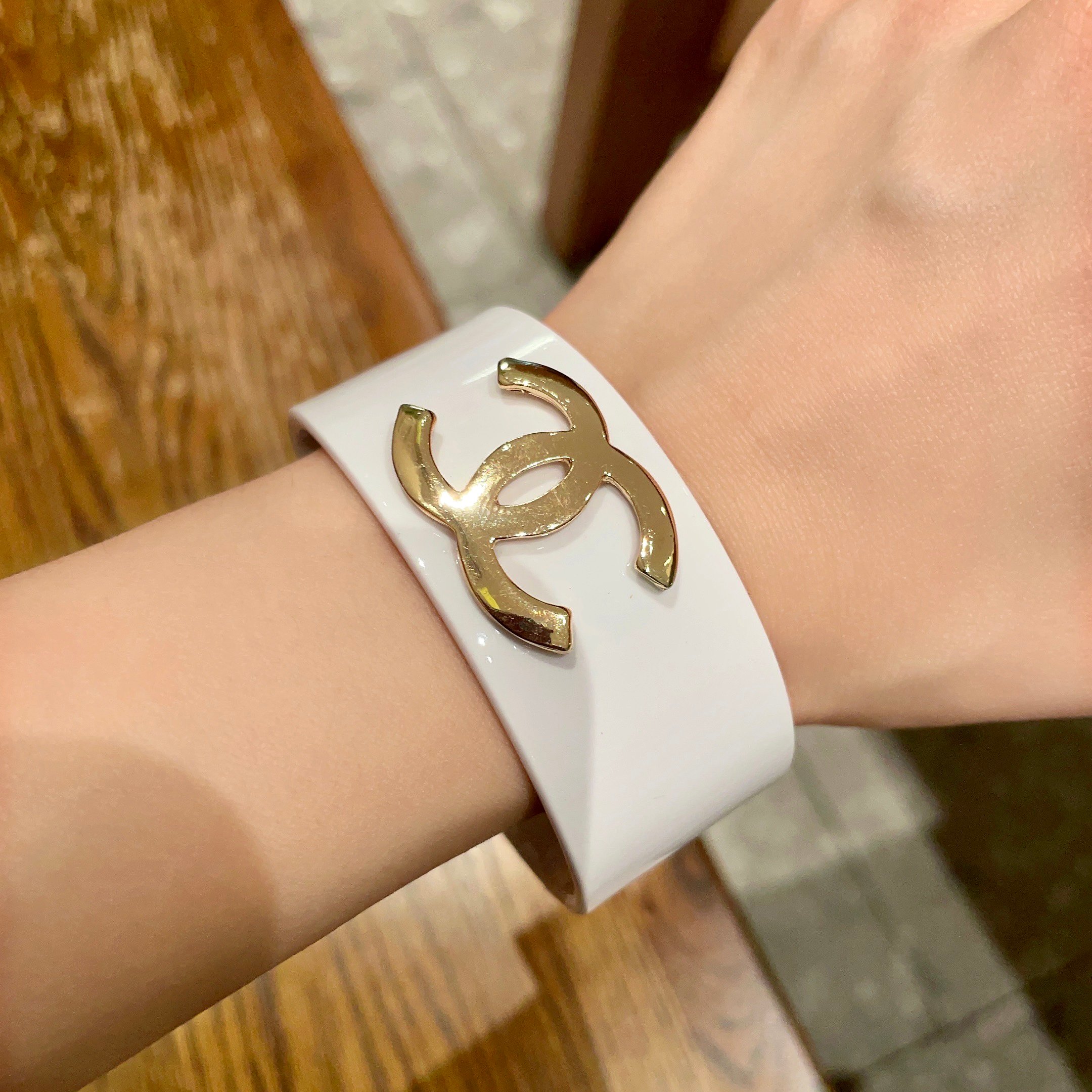 🌹CHANEL 香奈儿好品质亚克力宽版手镯bracelet jewelry 新款厚实手镯 高级定制精致小
