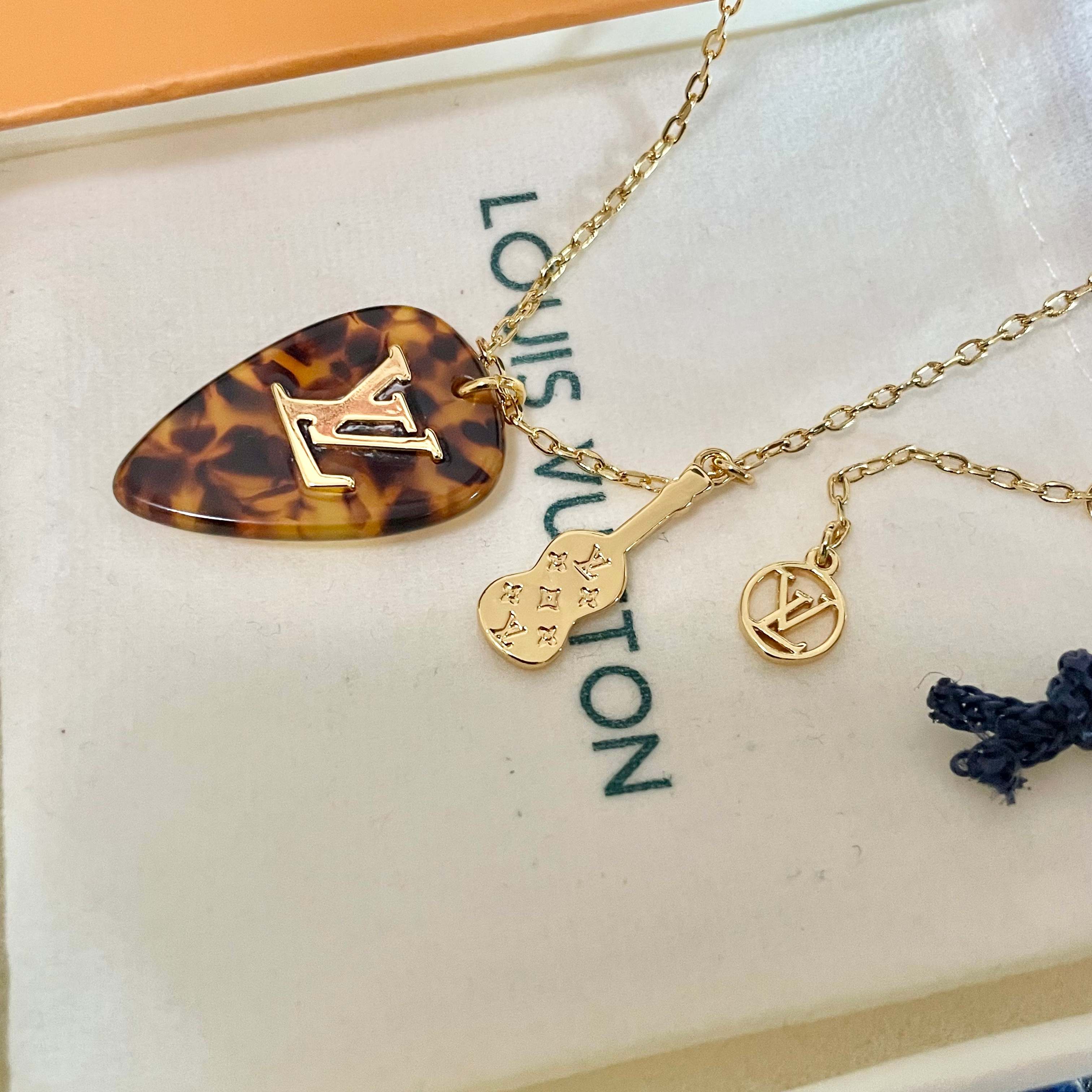 LV 项链🔹🔹Louis Vuitton 路易威登🔹专柜一致材质 火爆款出货 设计独特 复古前卫 男神、