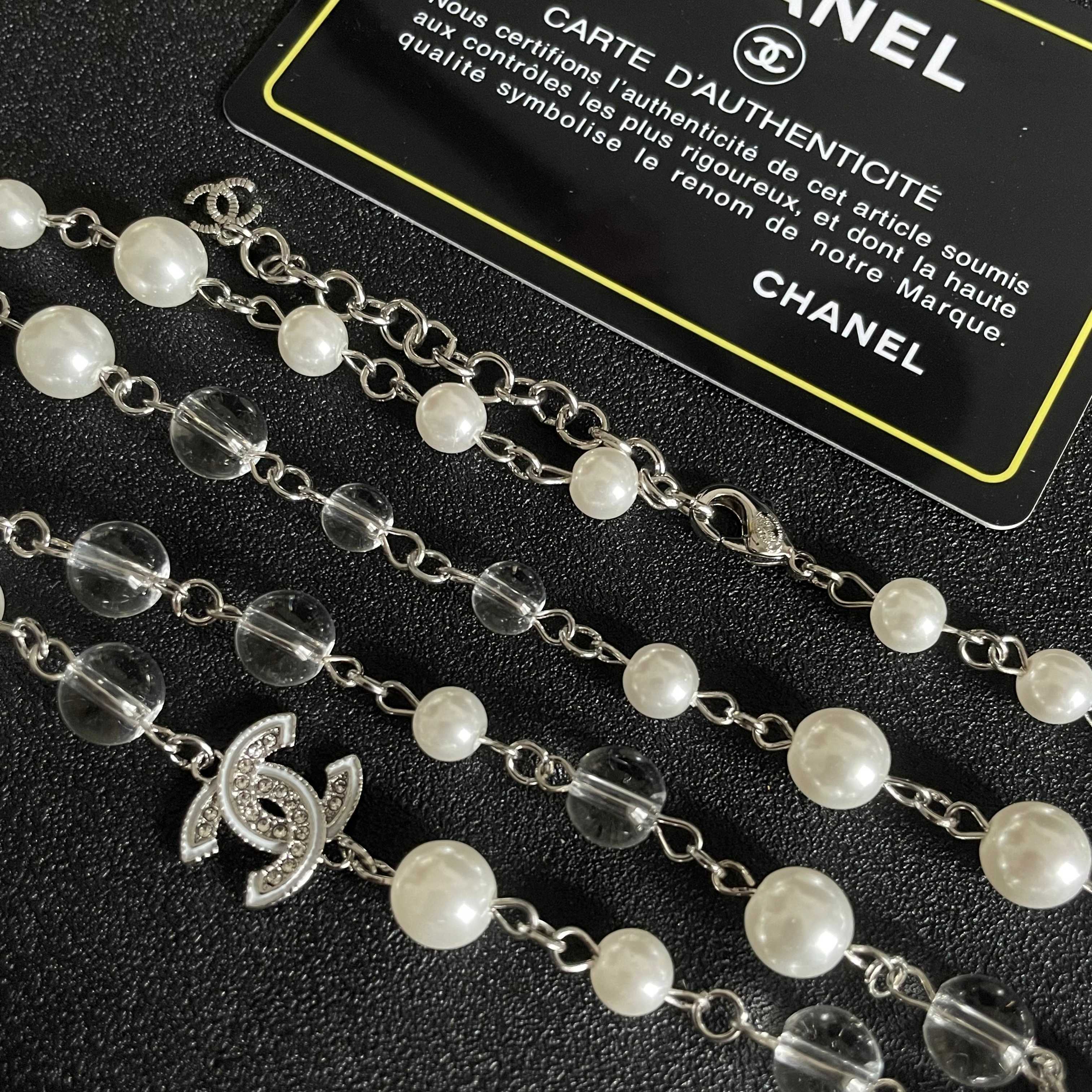 Chanel香奈儿 中古 字母 项链👀小香家的款式真心无需多介绍😘🎶每一款都超好看，精致大方，非常显气质