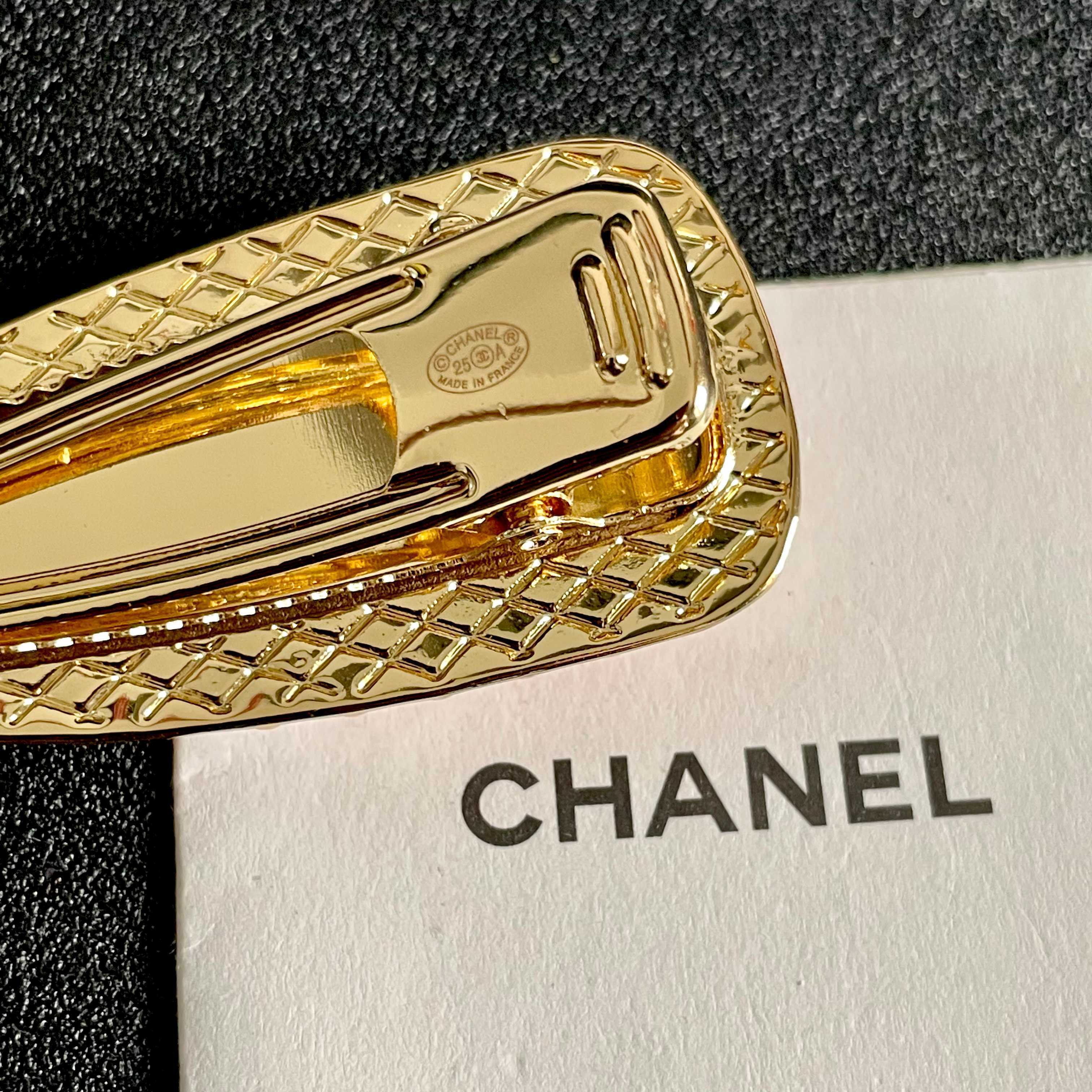 Chanel香奈儿】小香经典发夹热销款火爆上新❣同步专柜‼正品开模‼款式简单大方💋小巧别致💖超级适合夏天