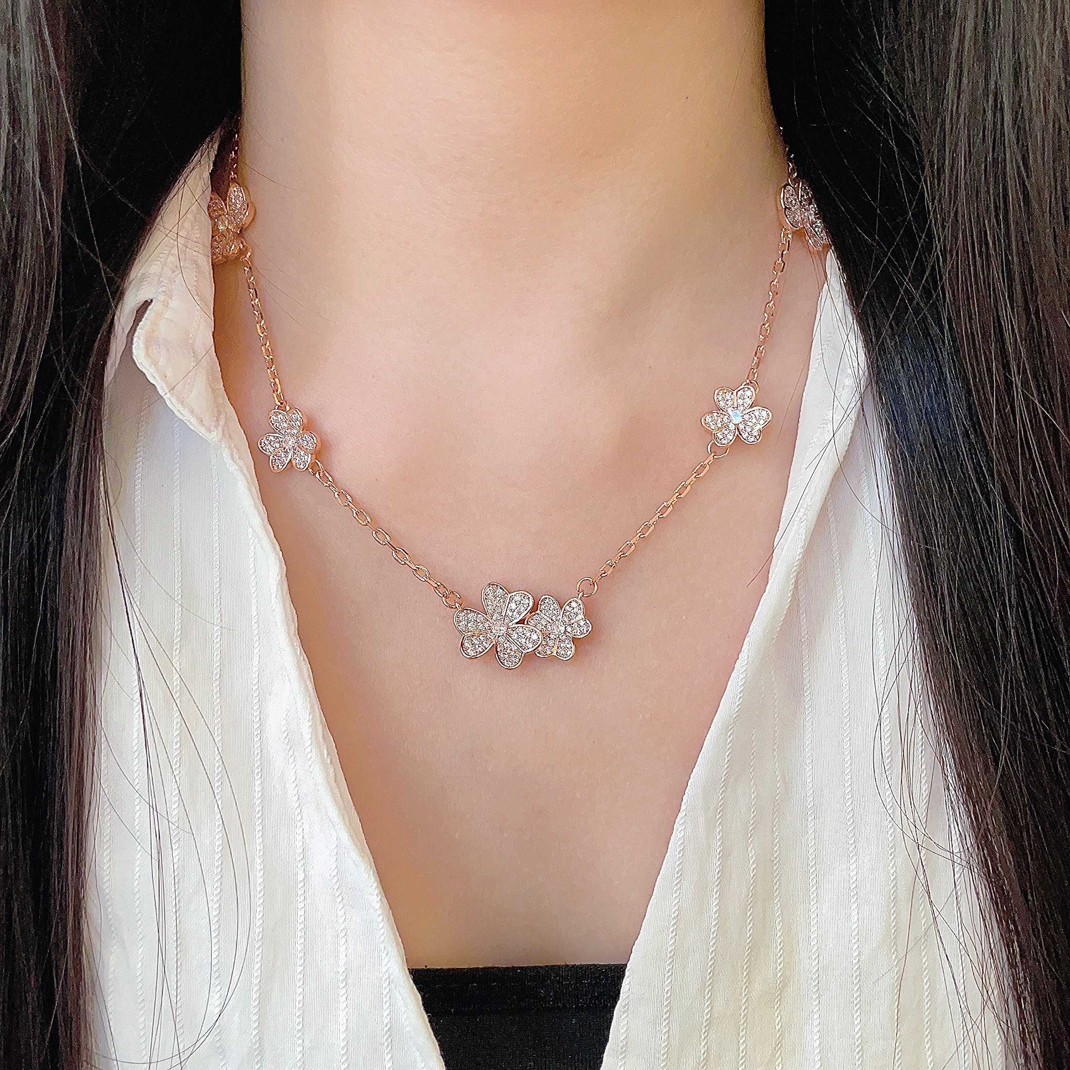Van Cleef & Arpels Sieraden Van Cleef Arpels Alhambra ． — photo 3