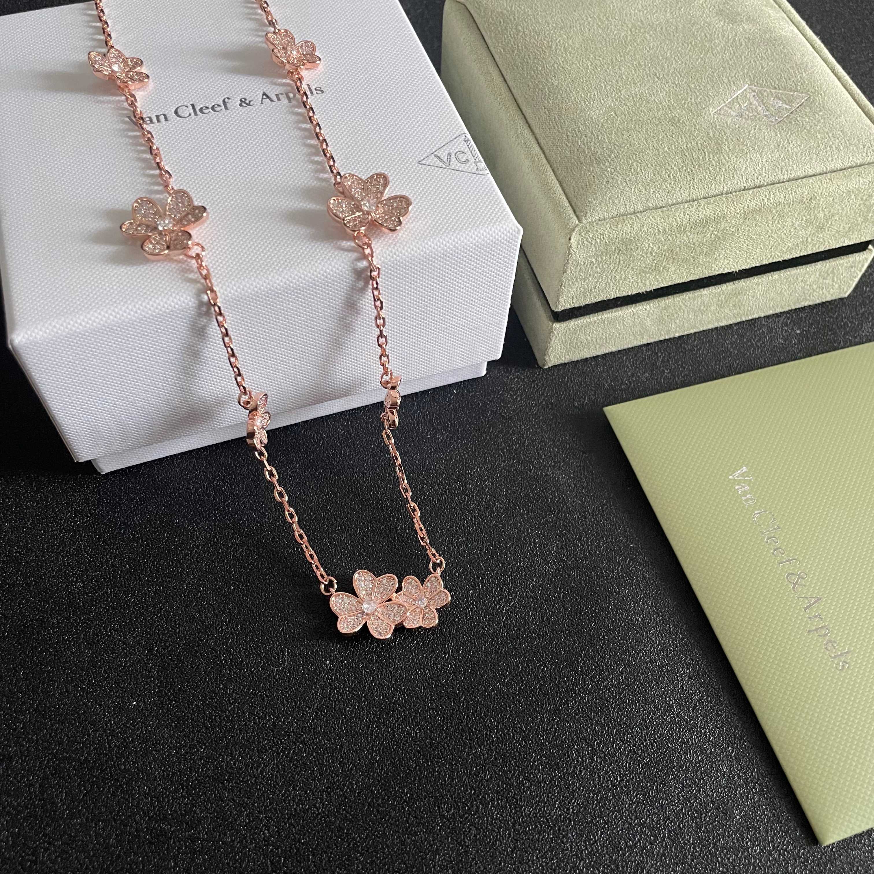 Van Cleef & Arpels Sieraden Van Cleef Arpels Alhambra ． — photo 6