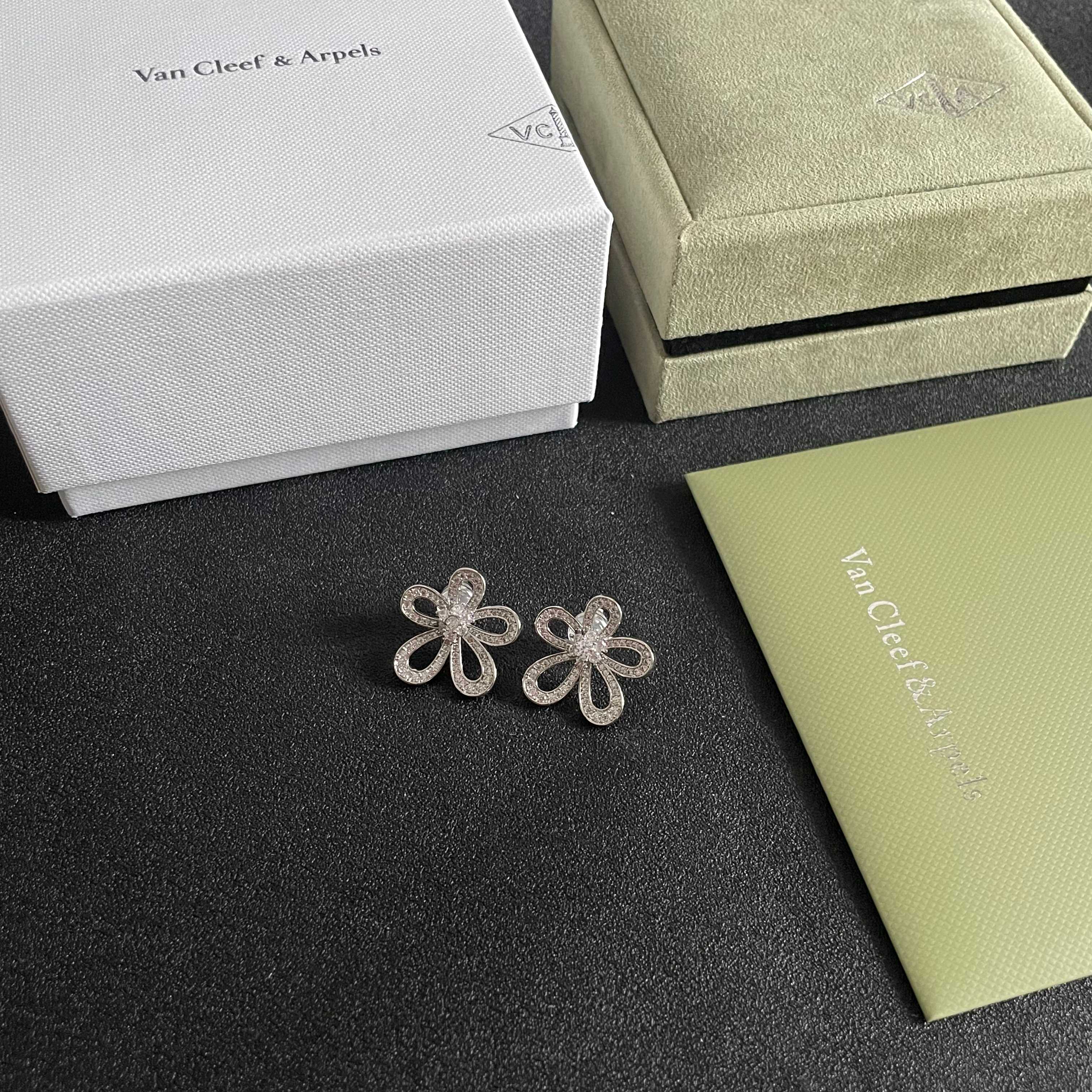 Van Cleef & Arpels Jewelry Vca blingbling — photo 6