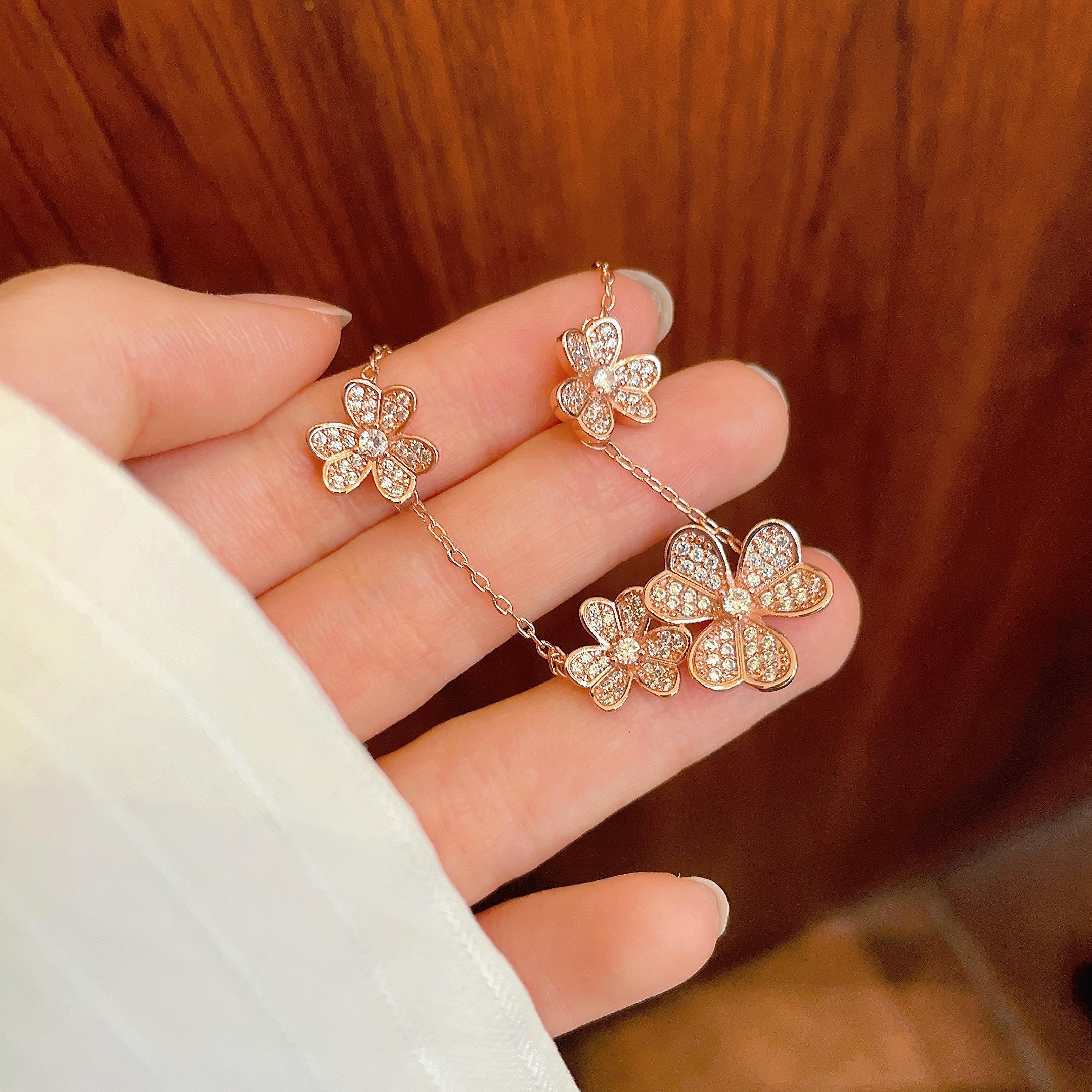 Van Cleef Arpels Frivole bracelet Rose gold clear diamond 17cm