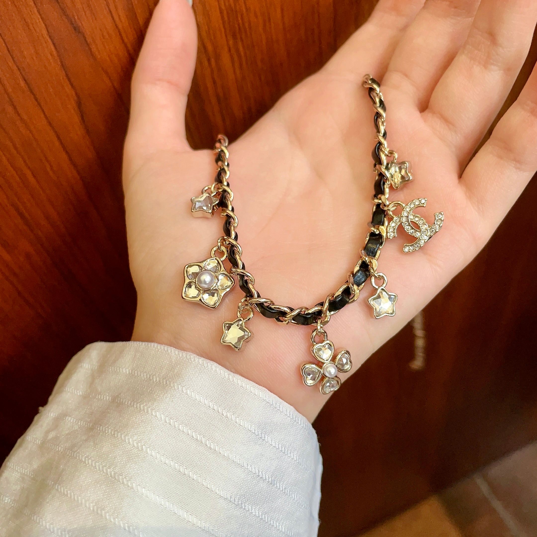 Chanel香奈儿 中古 项链👀小香家的款式真心无需多介绍😘🎶每一款都超好看，精致大方，非常显气质.