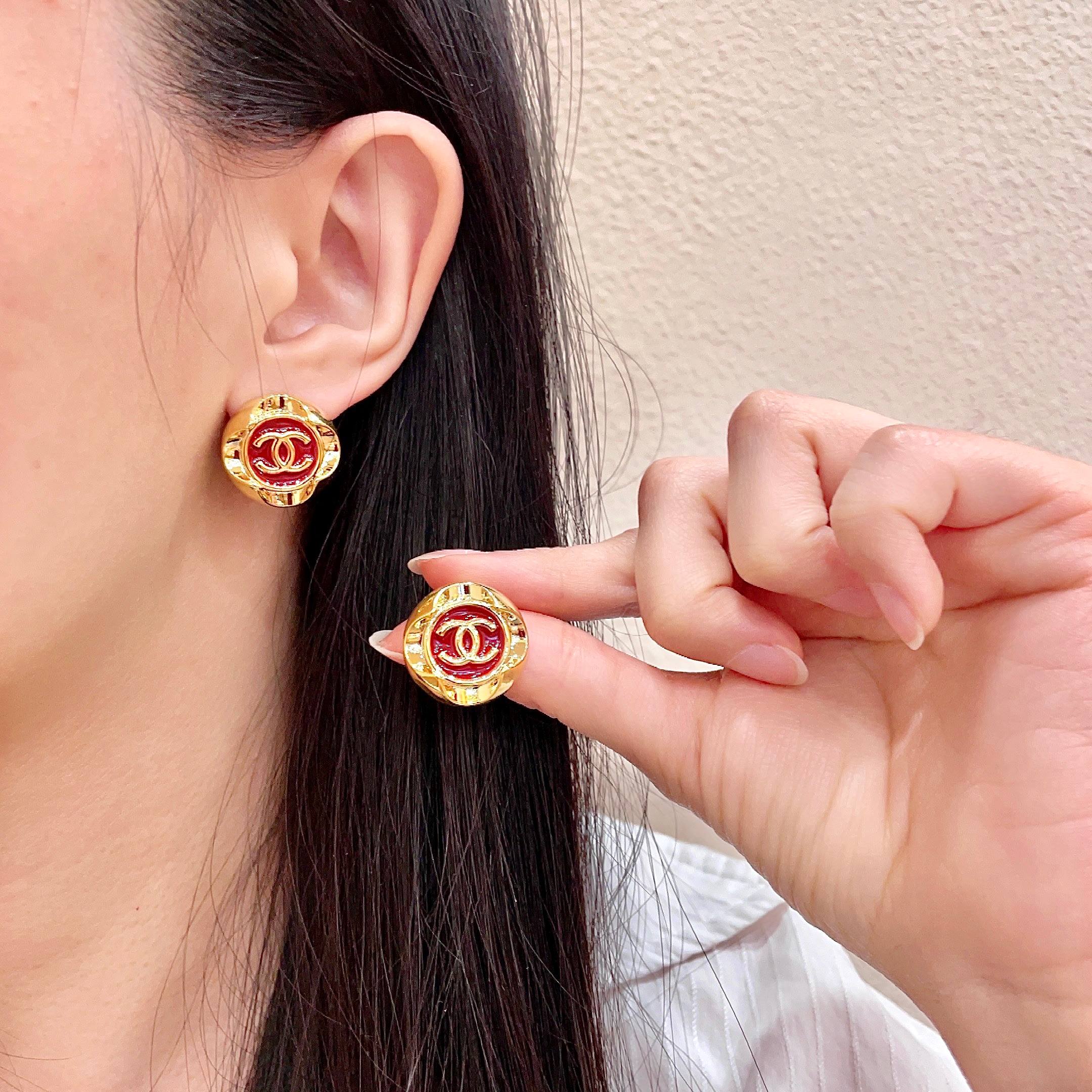 Chanel Серьги гвоздики