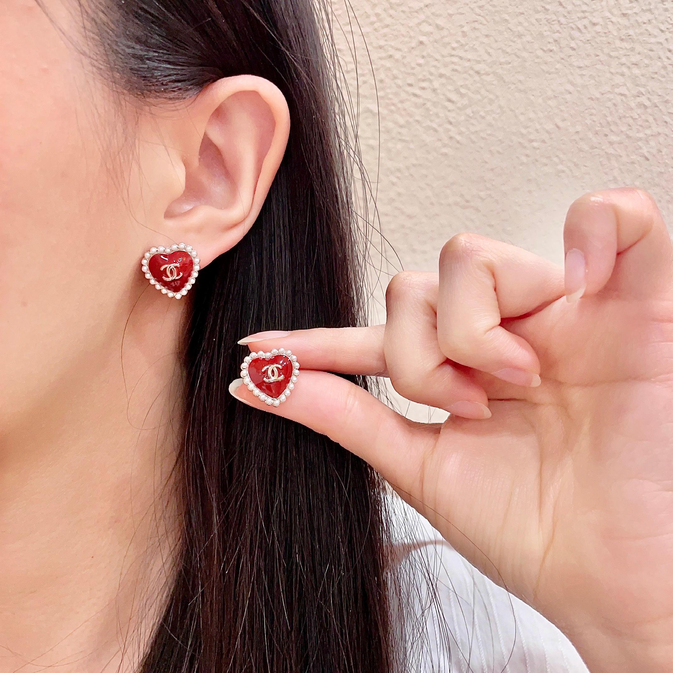 Chanel Серьги гвоздики