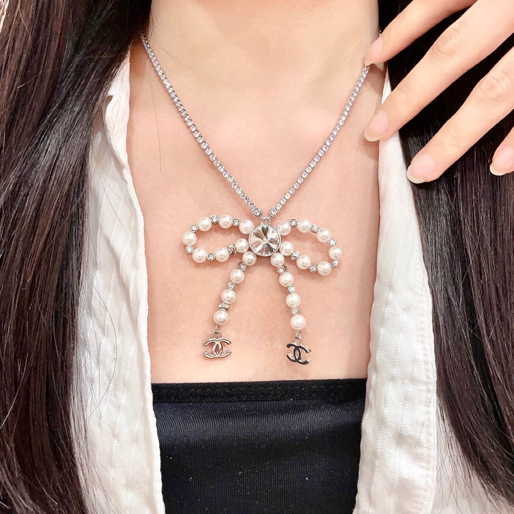 Chanel香奈儿 中古 项链👀小香家的款式真心无需多介绍😘🎶每一款都超好看，精致大方，非常显气质.