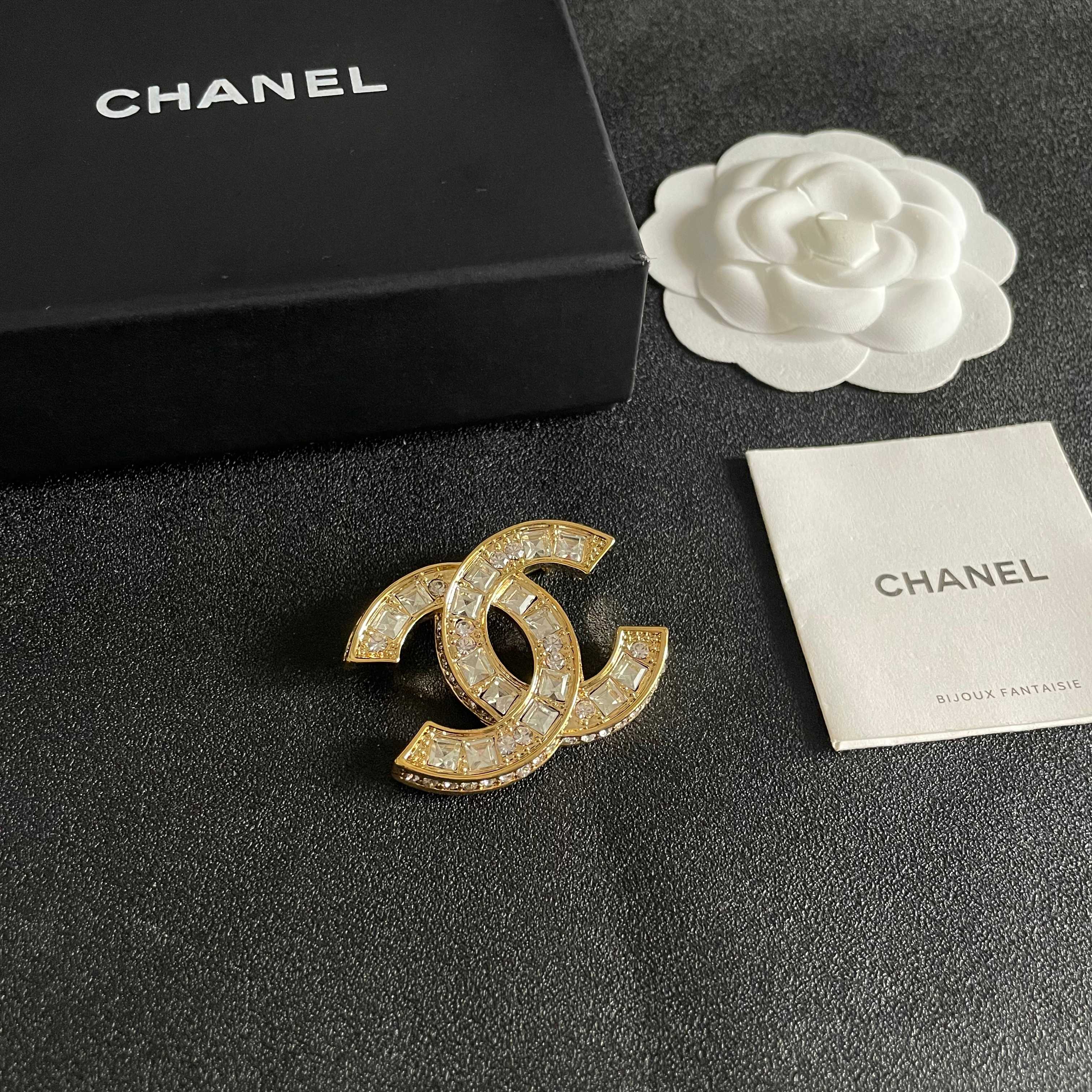 Chanel Haute Joaillerie Fine Jewelry Earrings Necklace Ring Ref.8F64B9D9 6