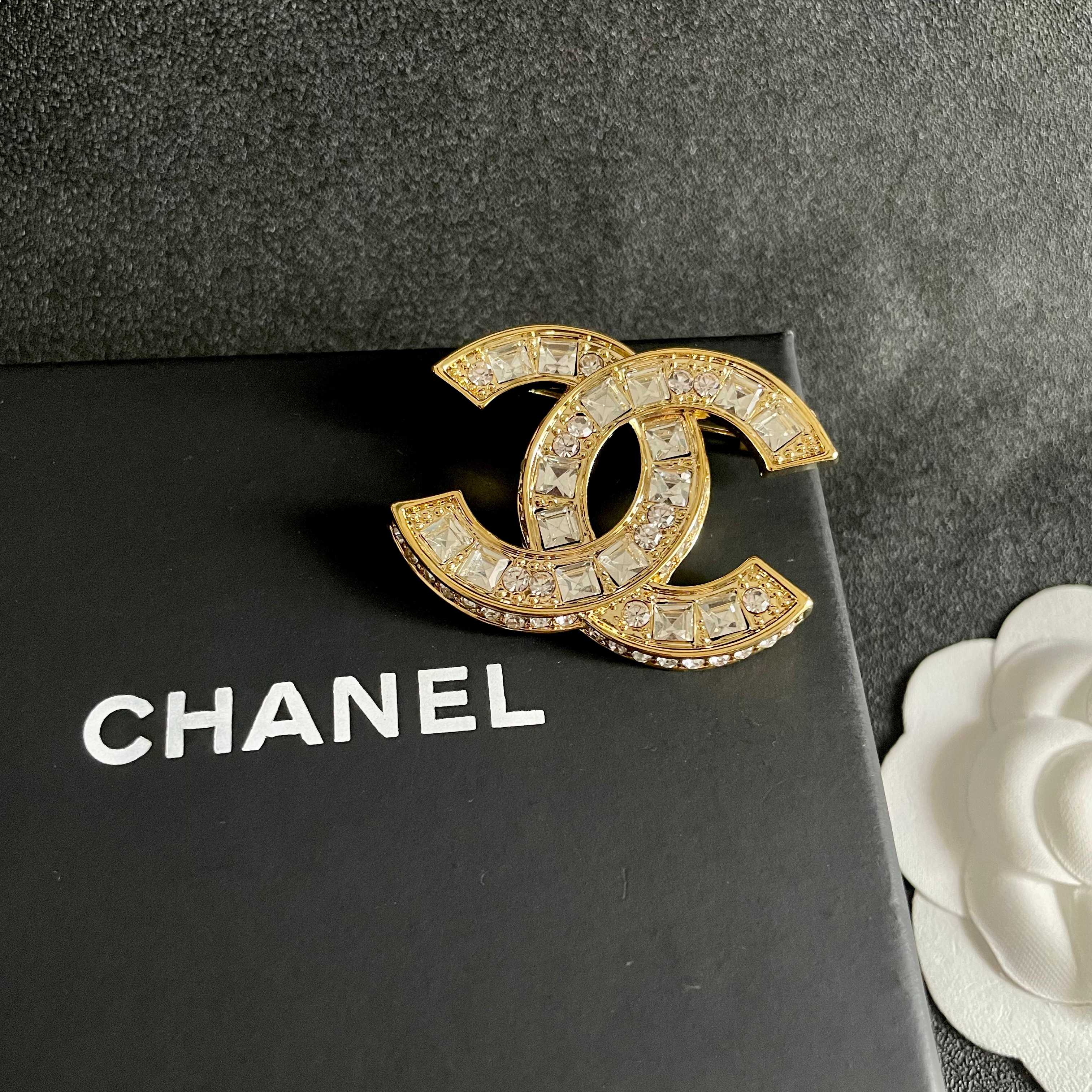 Chanel Haute Joaillerie Fine Jewelry Earrings Necklace Ring Ref.8F64B9D9 9