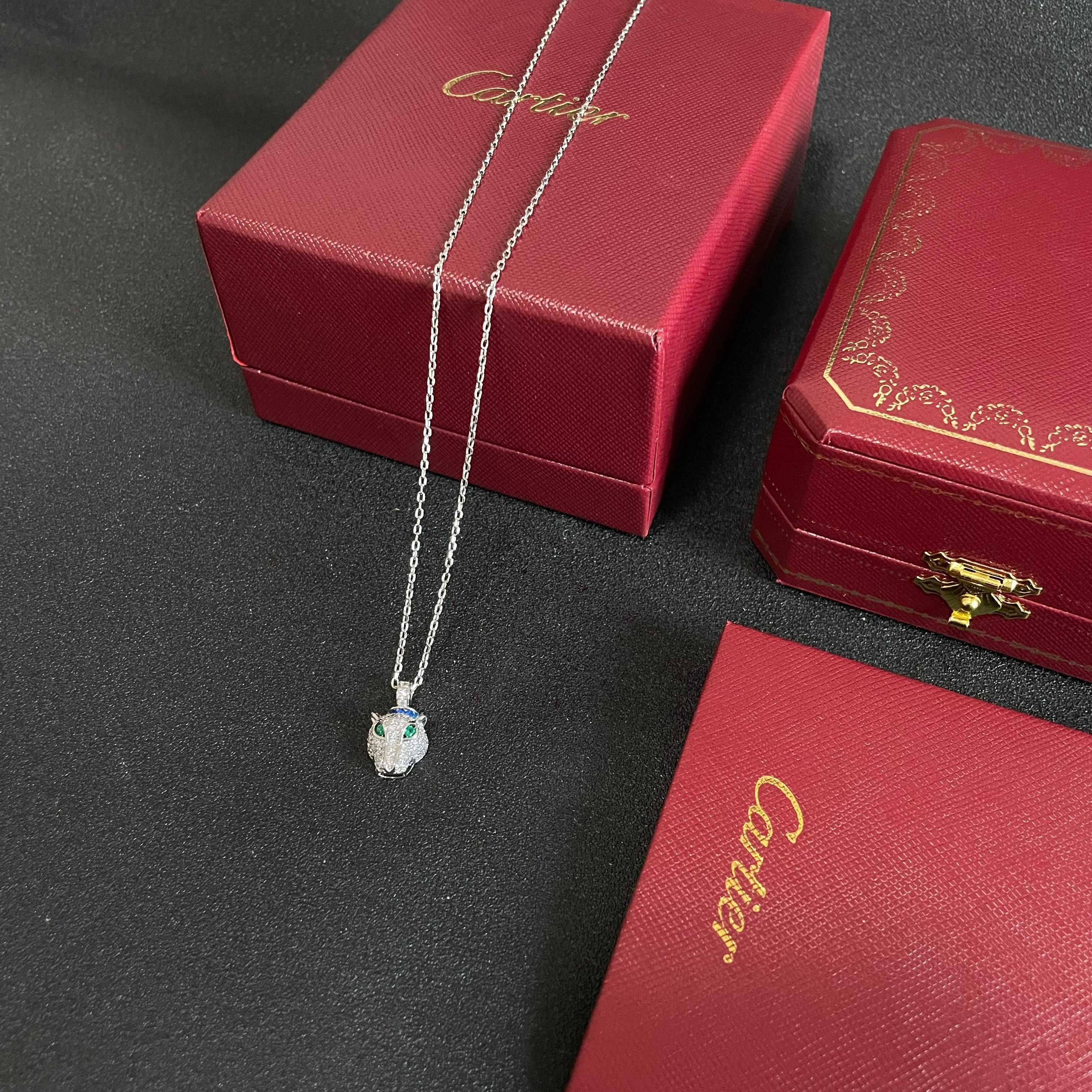 Cartier 新款白金卡地亚豹头项链 超厚实 超霸气豹 logo字印 独特设计 男女通用