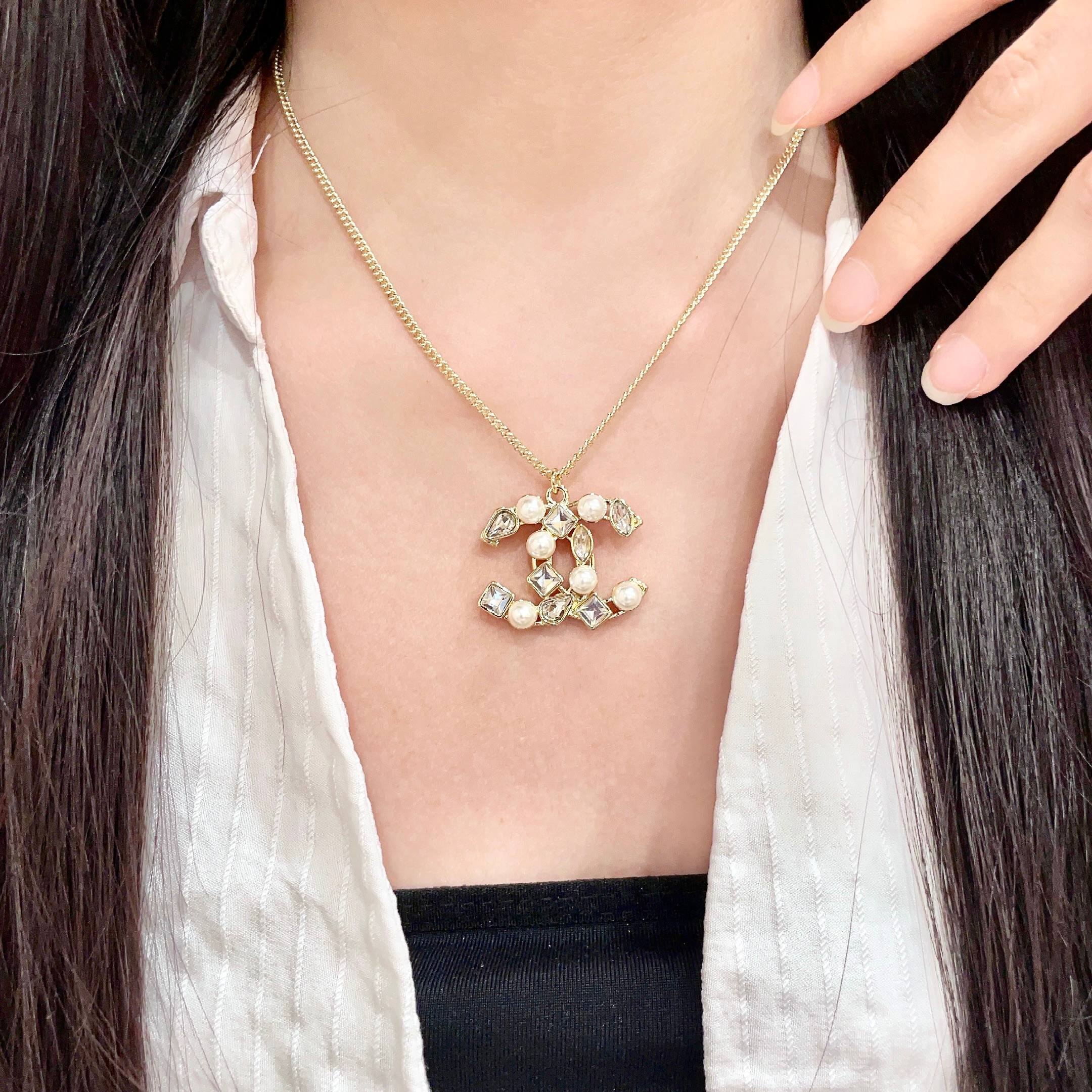 Chanel Chanel香奈儿 中古 项链 小香家的款式真心无需多介绍 每一款都超 ，大方，非常显气质