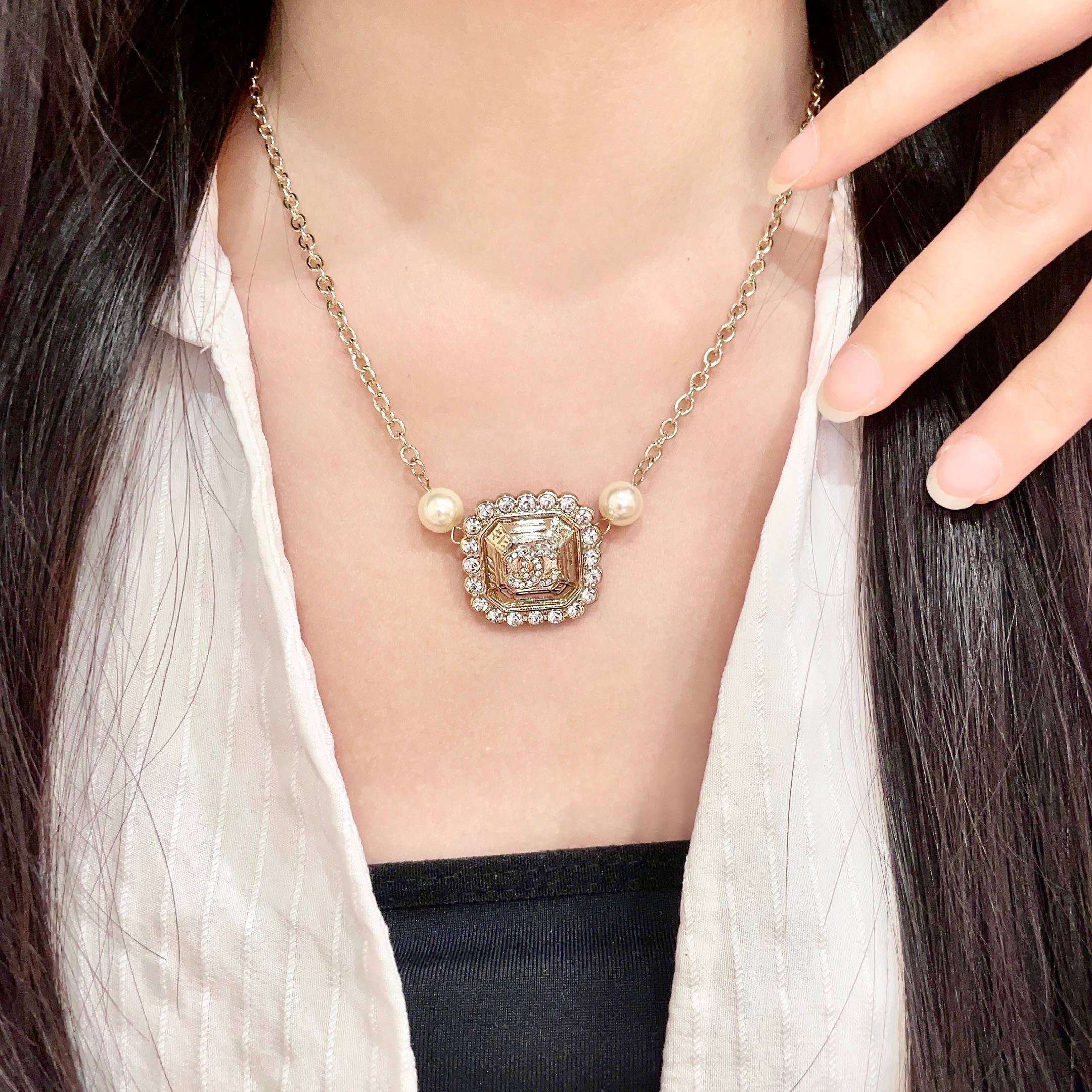 Chanel Chanel香奈儿 中古 项链 小香家的款式真心无需多介绍 每一款都超 ，大方，非常显气质