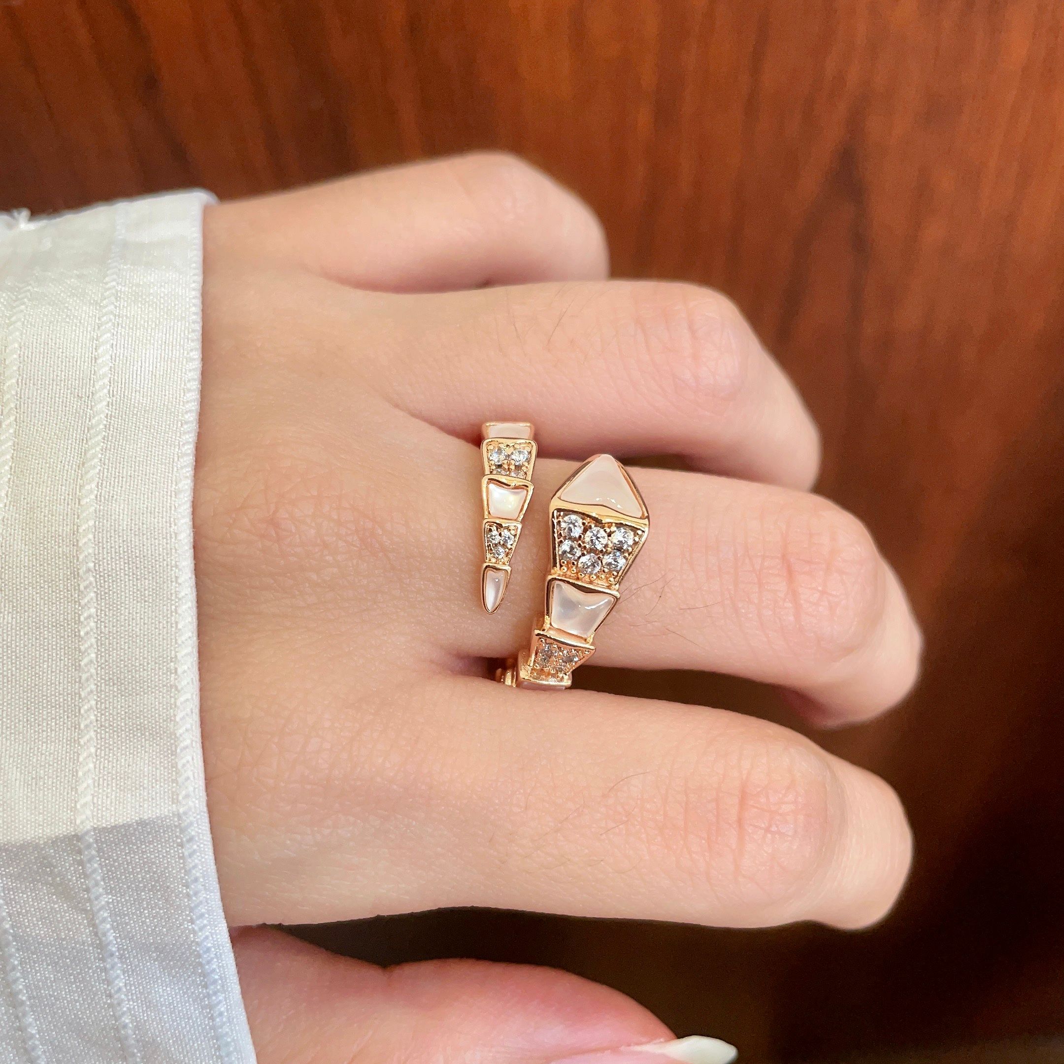 Bvlgari BVLGARI 宝格丽 Sperpenti