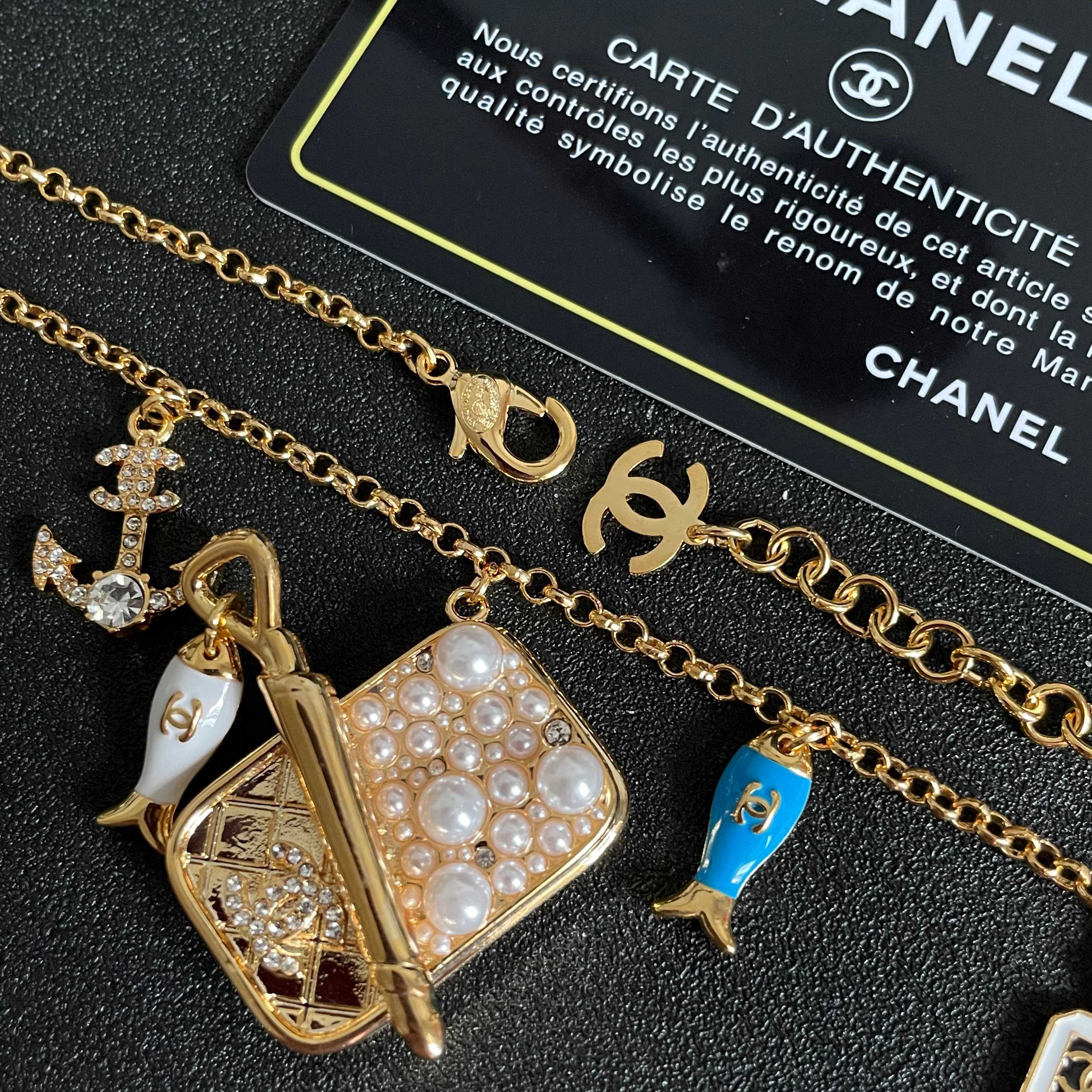 Chanel Chanel香奈儿 中古 字母毛衣链 项链 小香家的款式真心无需多介绍 ，大方，非常显气质