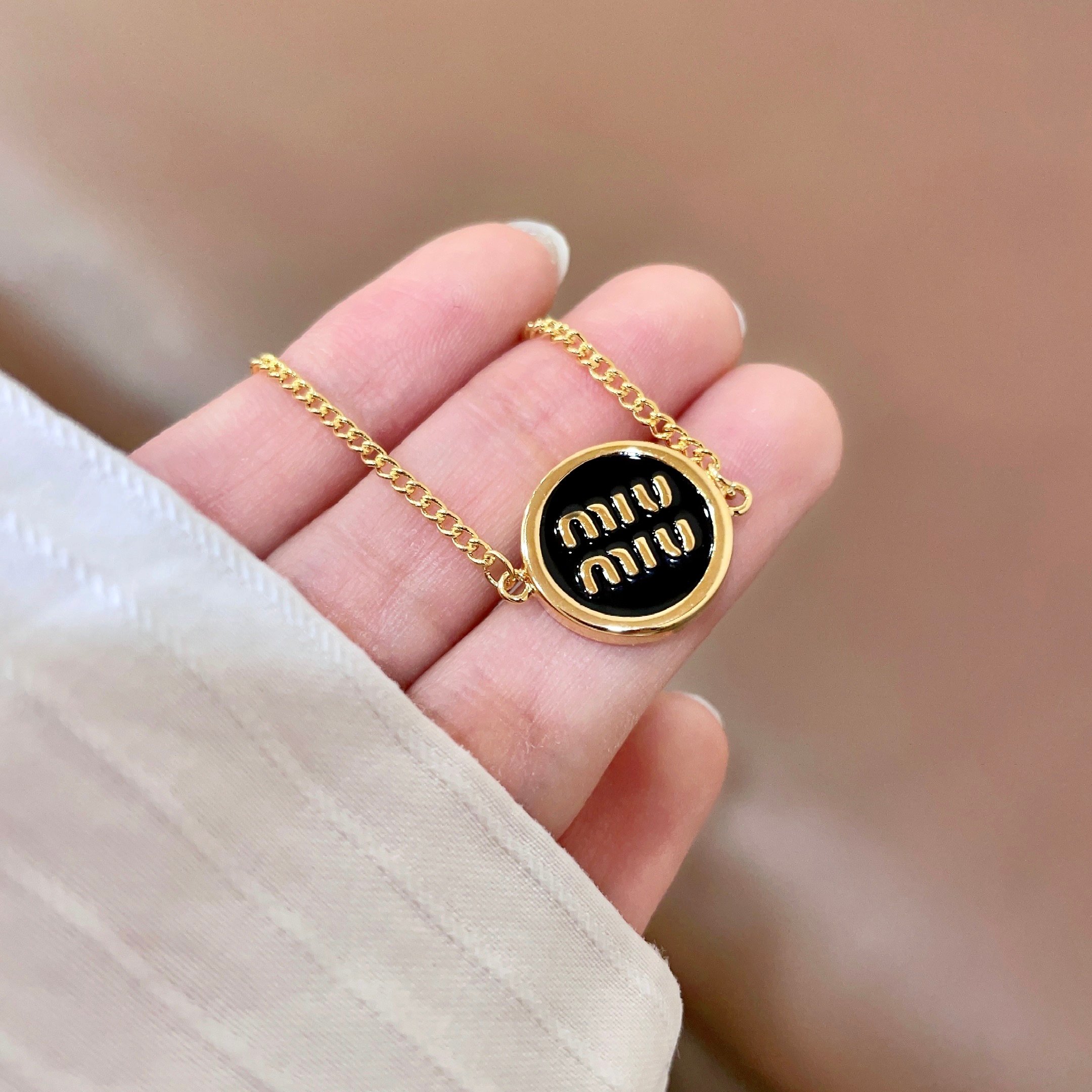 Miu Miu ZP打版 miumiu字母手链