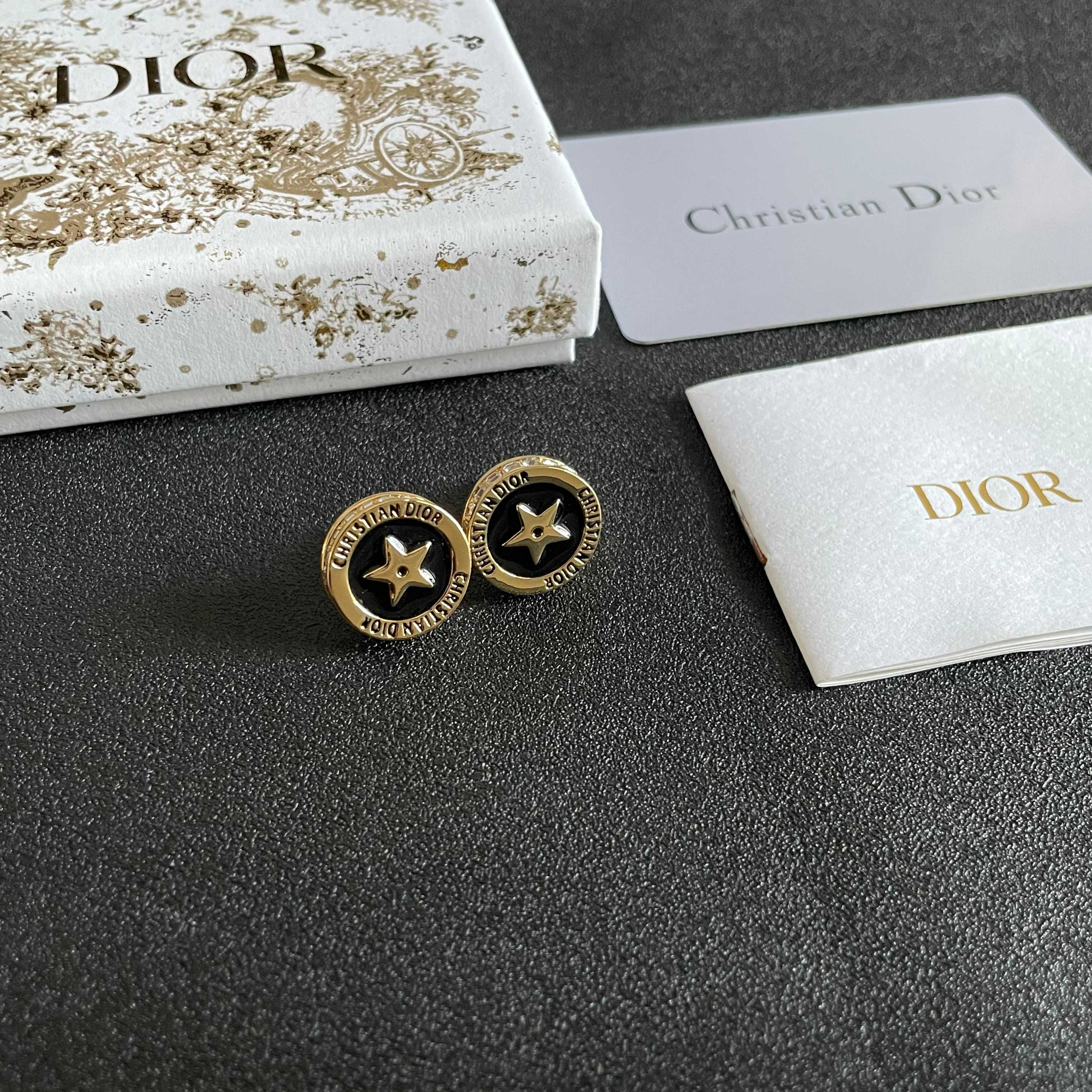 Dior Dior 迪奥 中古 耳环 一致上新 精选 黄铜材质 甜美气质高