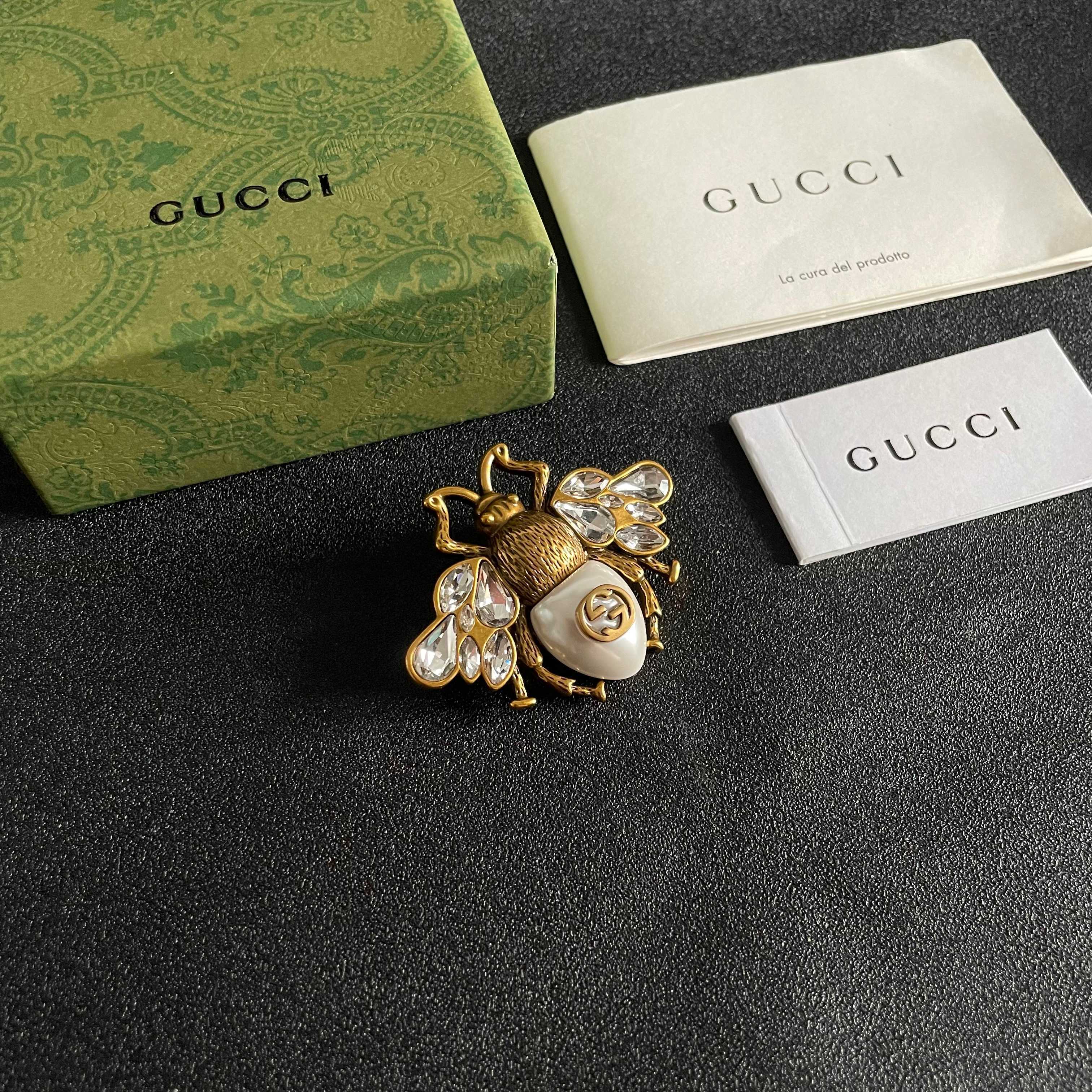 Gucci 古驰Gucci 新款同步上新胸针 是最懂女人的饰物 那些倾注了全部心血去做自己的女人
