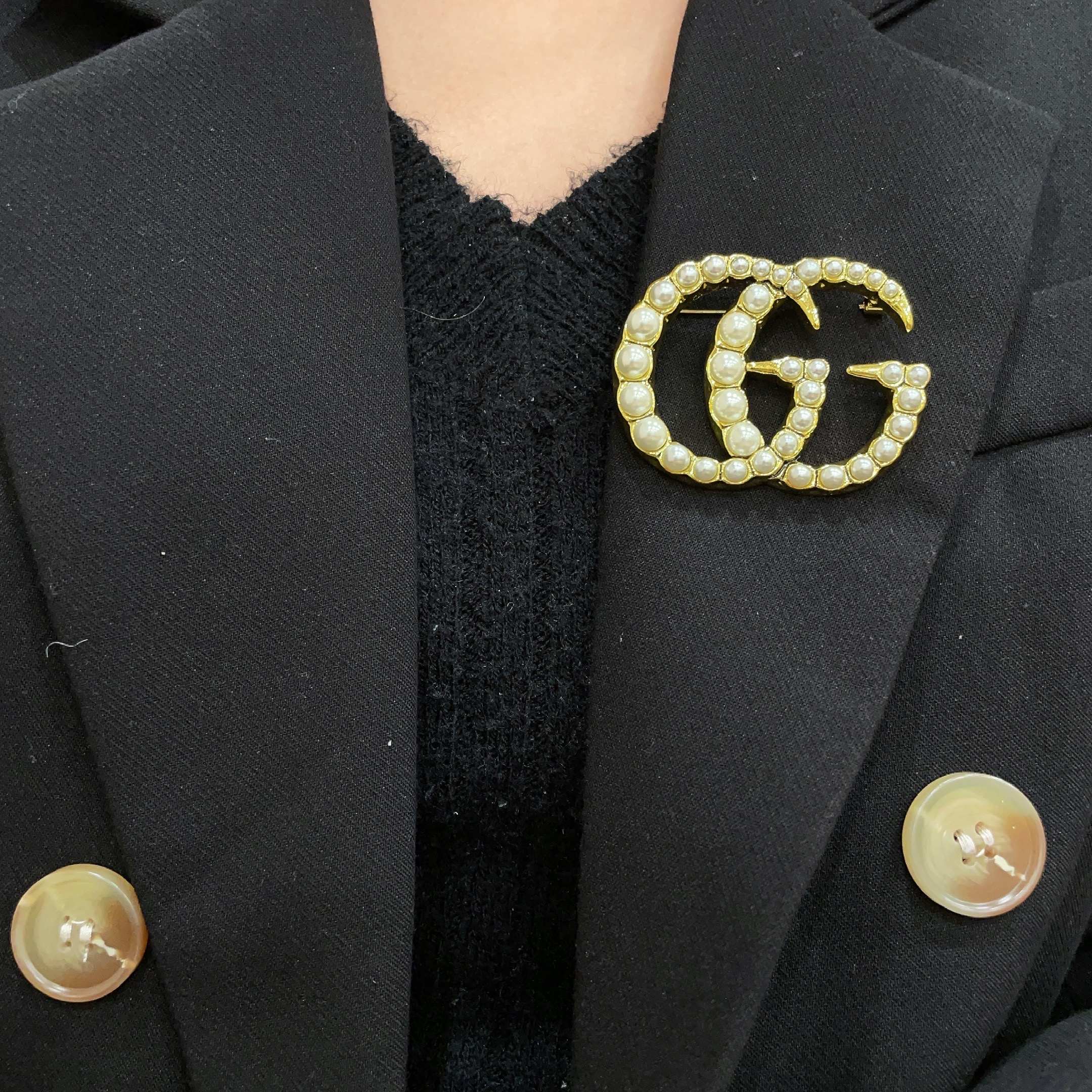 Gucci 古驰Gucci 新款同步上新胸针 是最懂女人的饰物 那些倾注了全部心血去做自己的女人