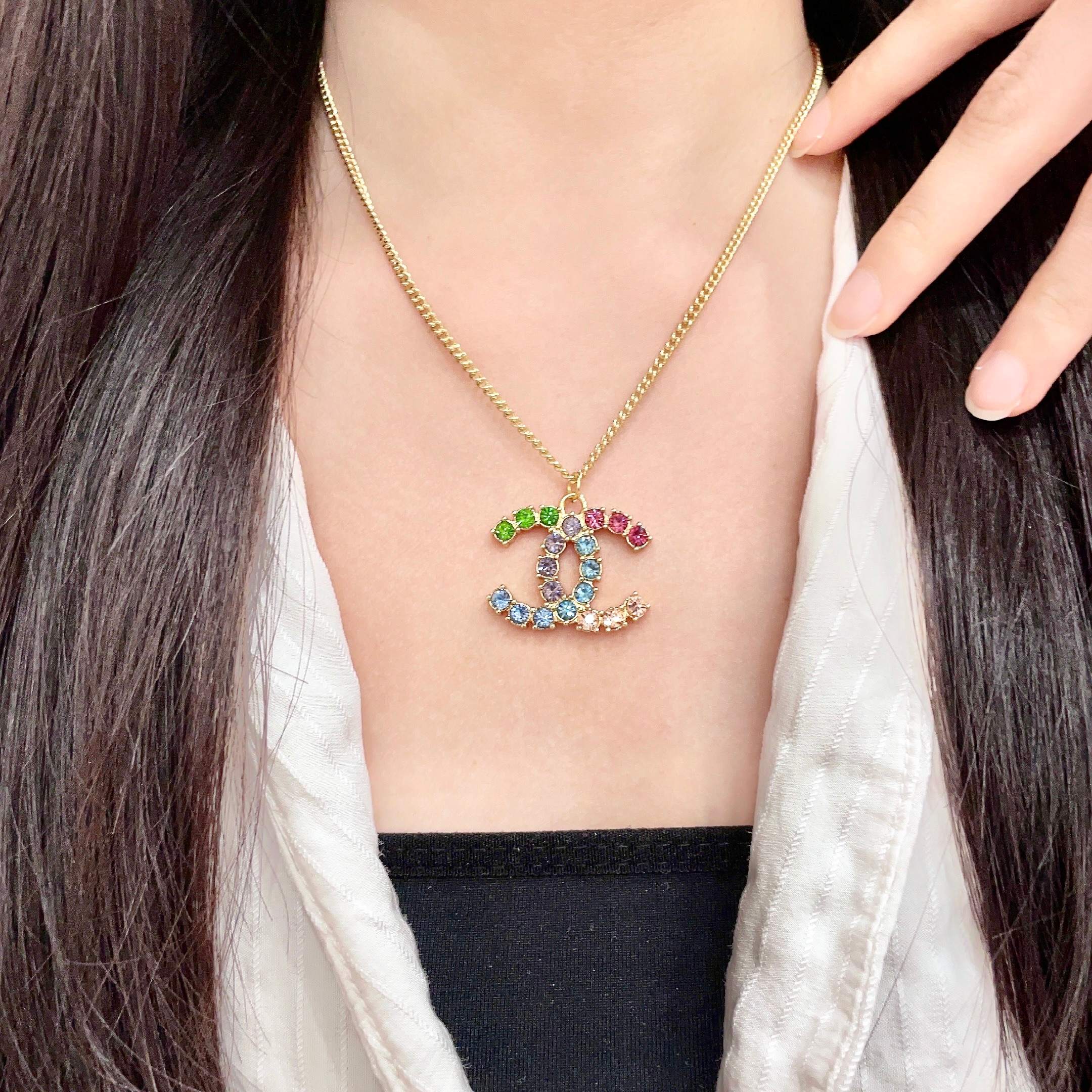 Chanel Chanel香奈儿 中古 字母 项链 小香家的款式真心无需多介绍 ，大方，非常显气质