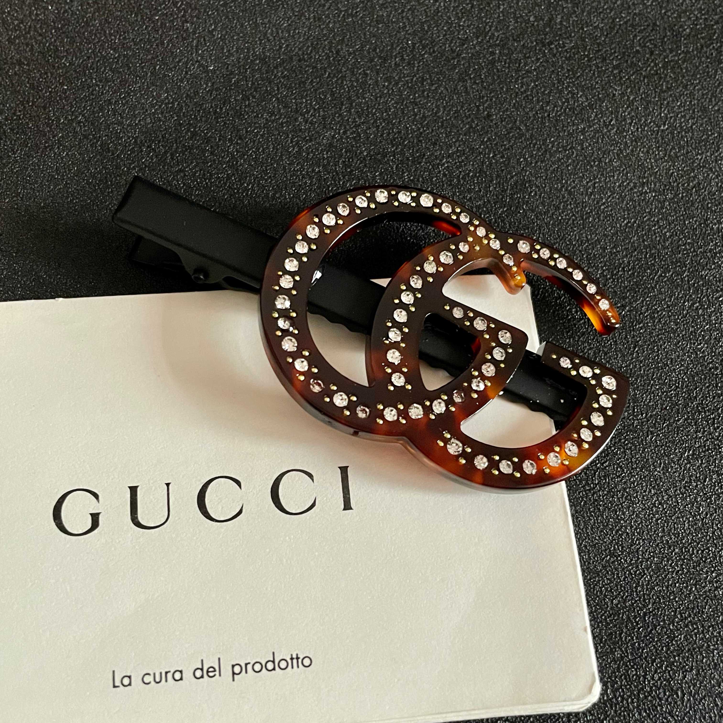 Gucci 新品发夹 古驰 新款发夹火爆来袭 做工 无可挑剔 代购级别‼ 售‼适合任何小仙女 百分百驾驭