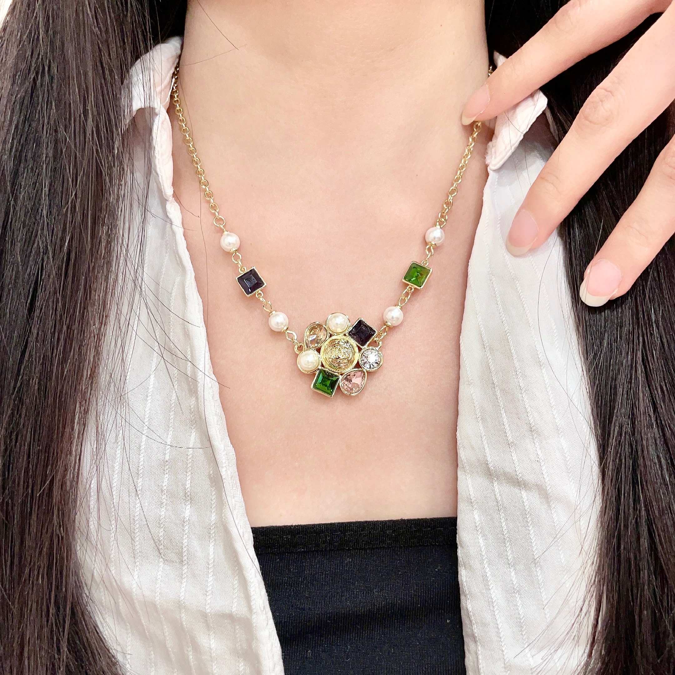 Chanel Chanel香奈儿 中古 项链 小香家的款式真心无需多介绍 每一款都超 ，大方，非常显气质