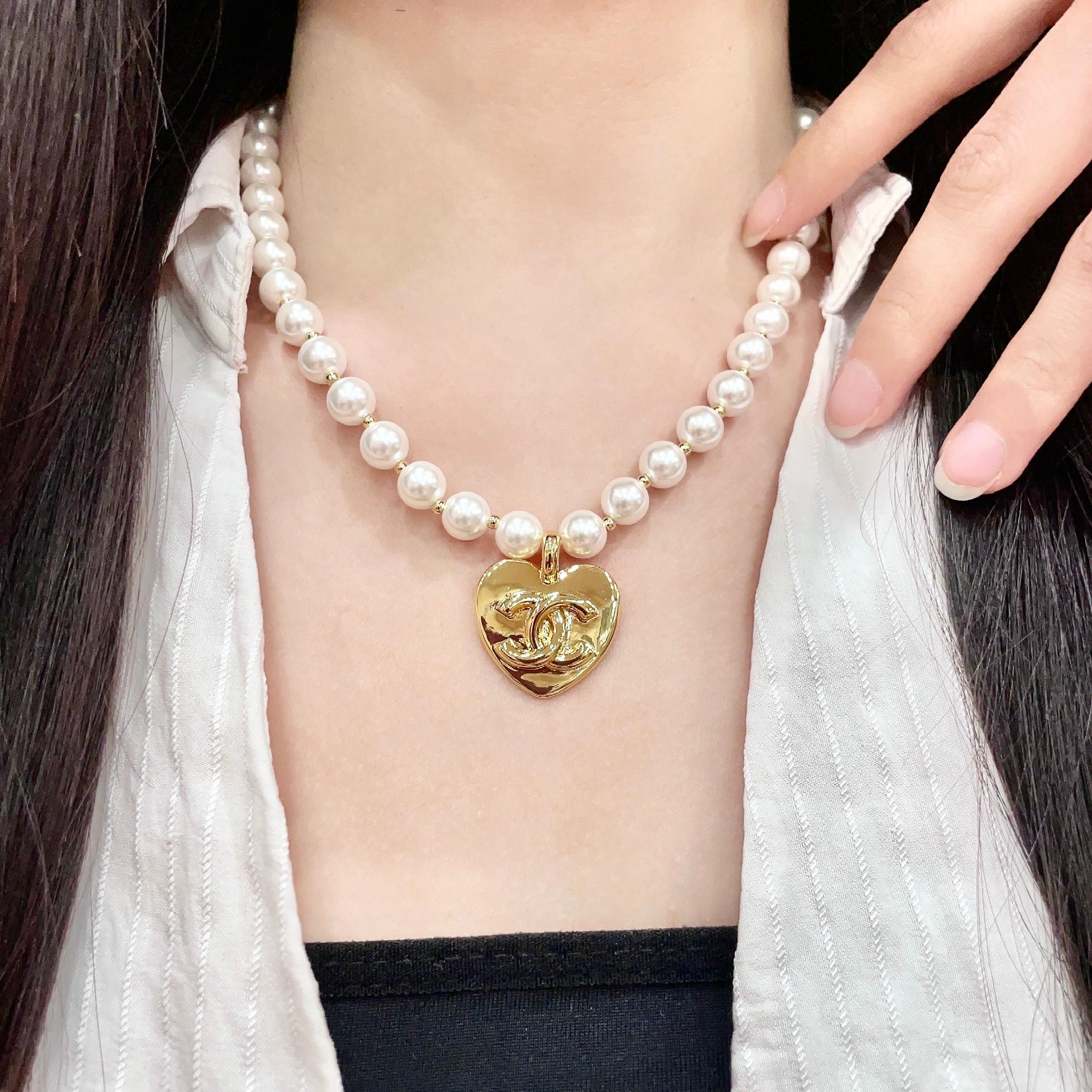 Chanel Chanel香奈儿 中古 项链 小香家的款式真心无需多介绍 每一款都超 ，大方，非常显气质