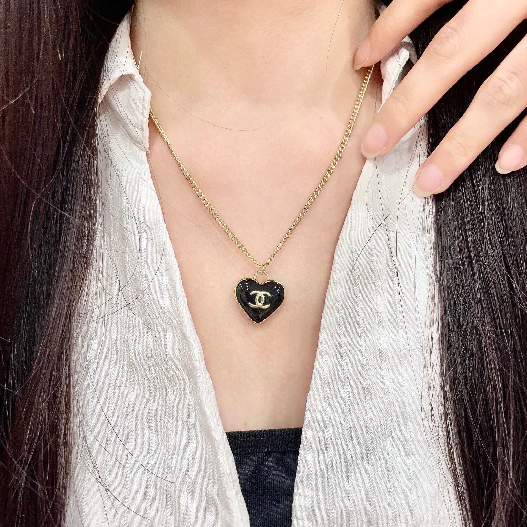 Chanel Chanel香奈儿 中古 项链 小香家的款式真心无需多介绍 每一款都超 ，大方，非常显气质