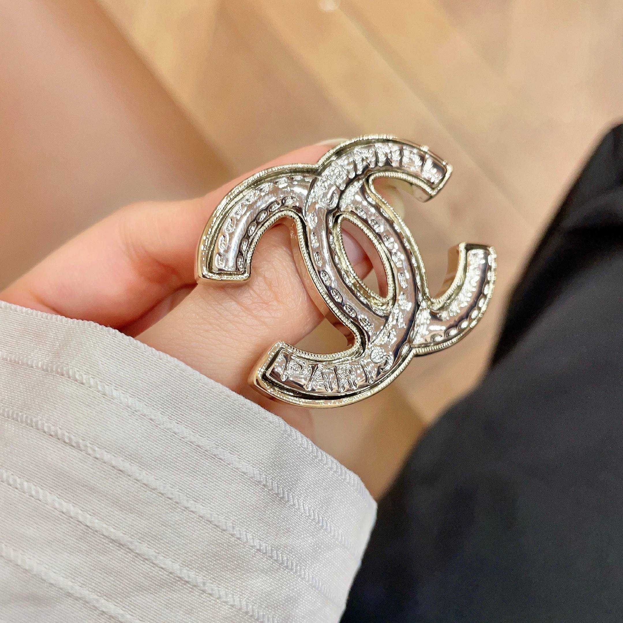 Chanel CHANEL小香 最新款同步上新香奈儿最新款胸针