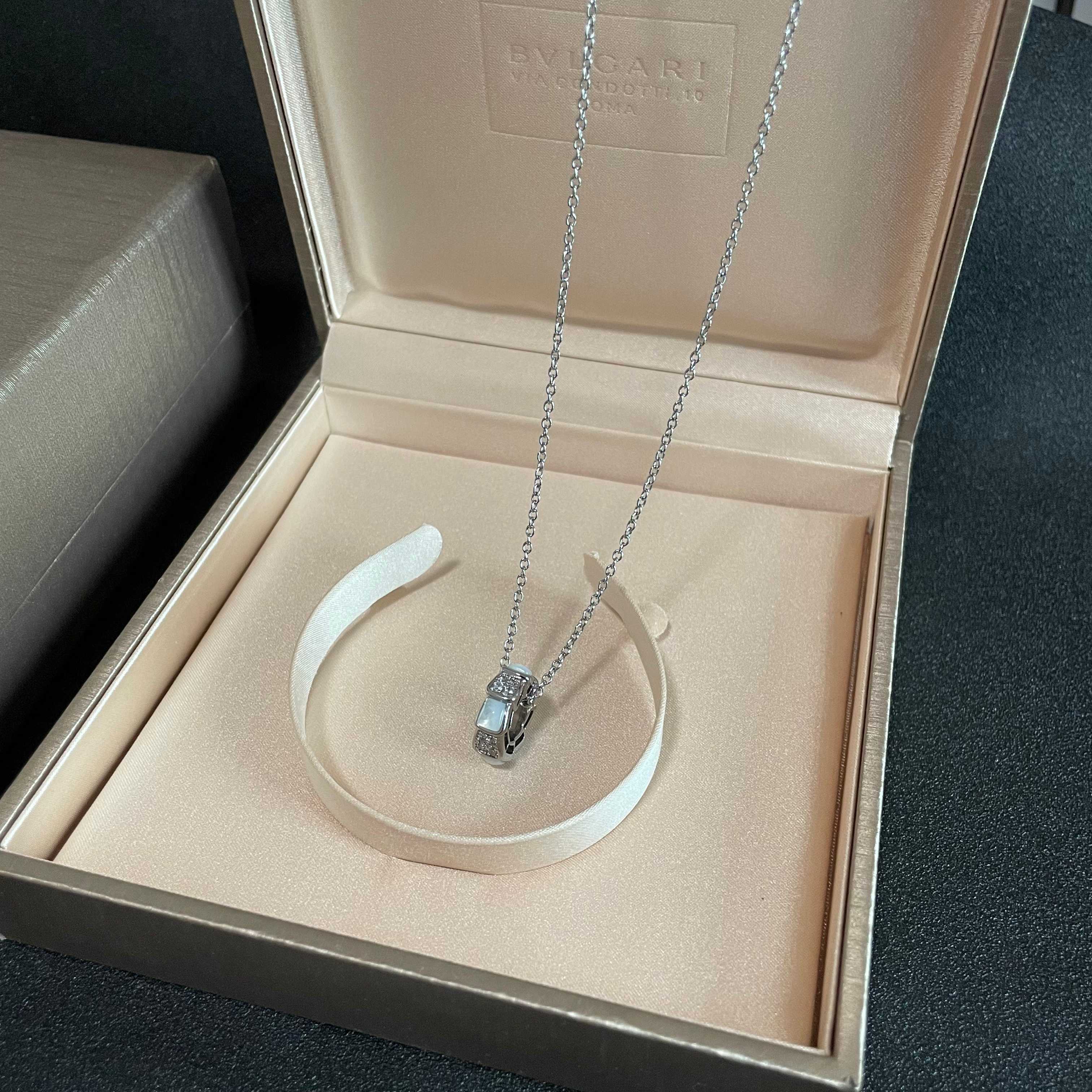 Bvlgari 宝格丽 项链 最新 高级 扣 刻字 质感十足 重工打造 高端亚金 定制 看做工看细节看字印看石头