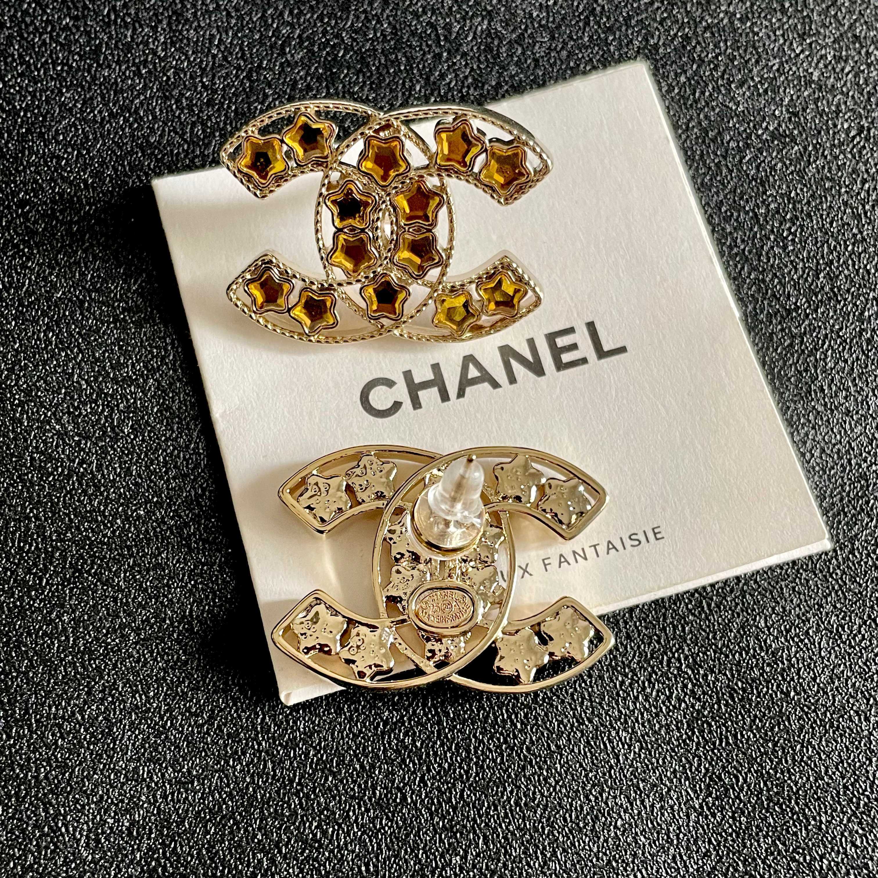 Chanel香奈儿 中古 耳钉👀小香家的款式真心无需多介绍😘🎶每一款都超好看，精致大方，非常显气质