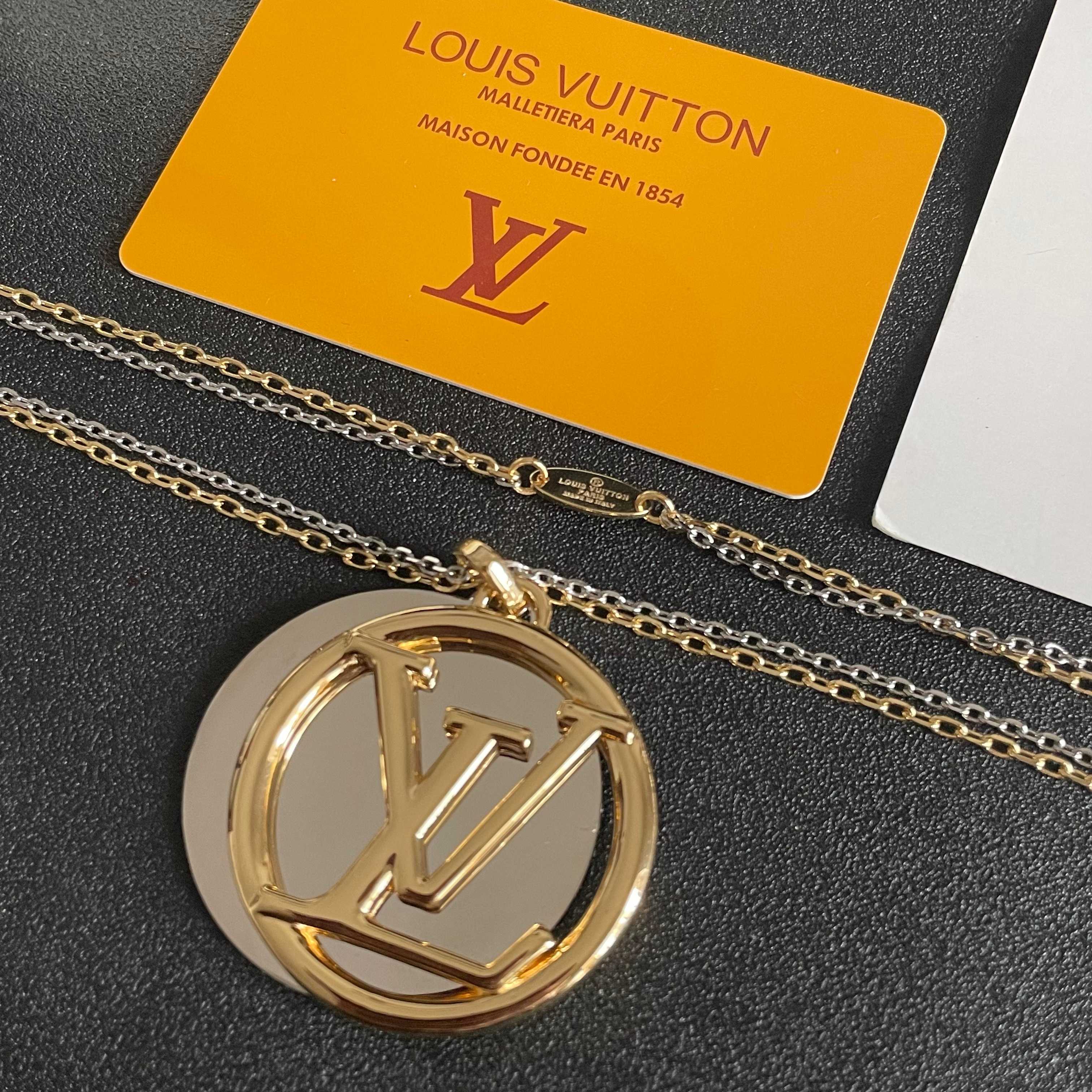💥💥Louis Vuitton 路易威登 设计独特 (用LV经典之作图形理念)👋好看🧚‍♀️项链 超级无